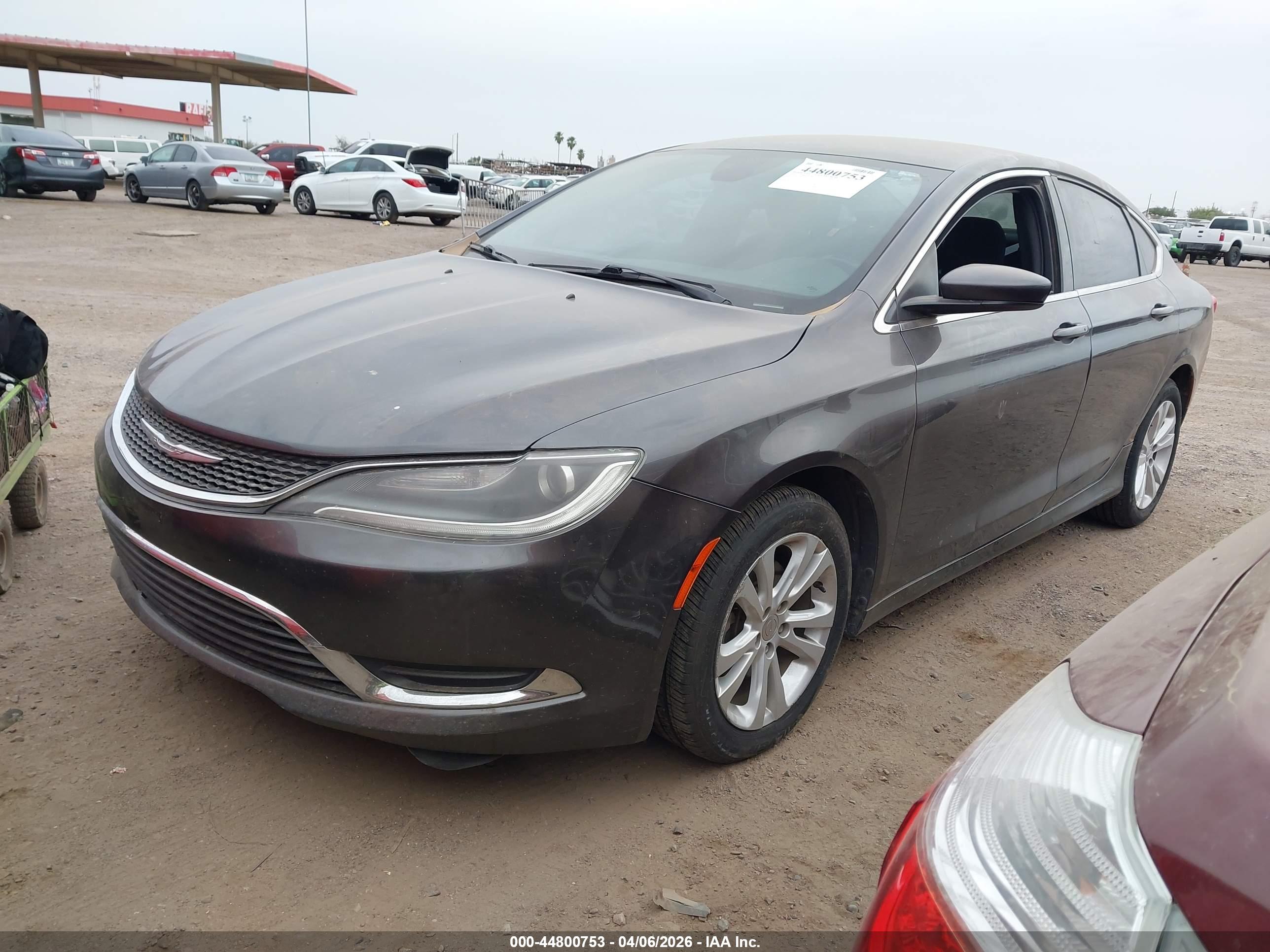 CHRYSLER 200 image 2