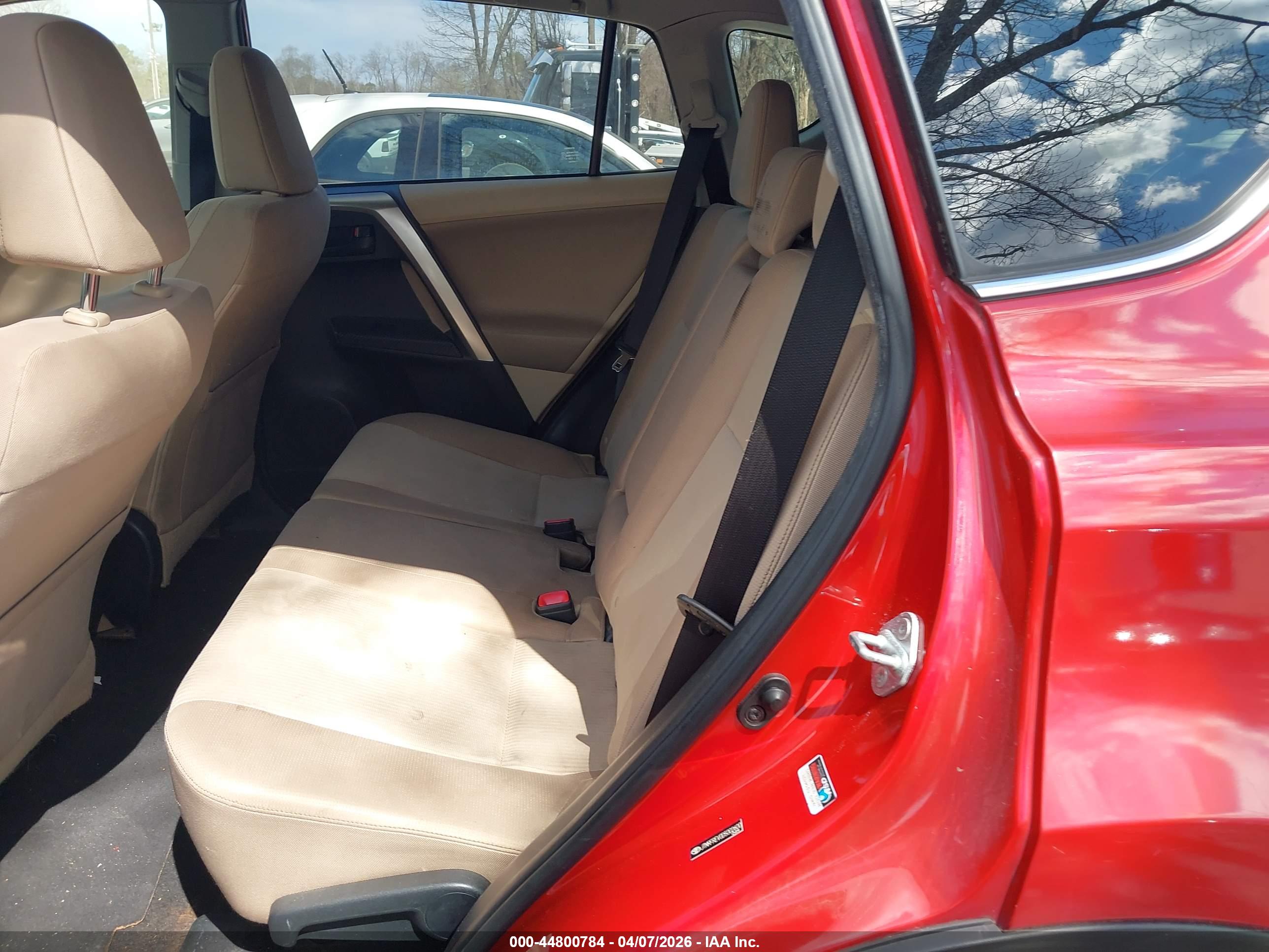 TOYOTA RAV4 image 8