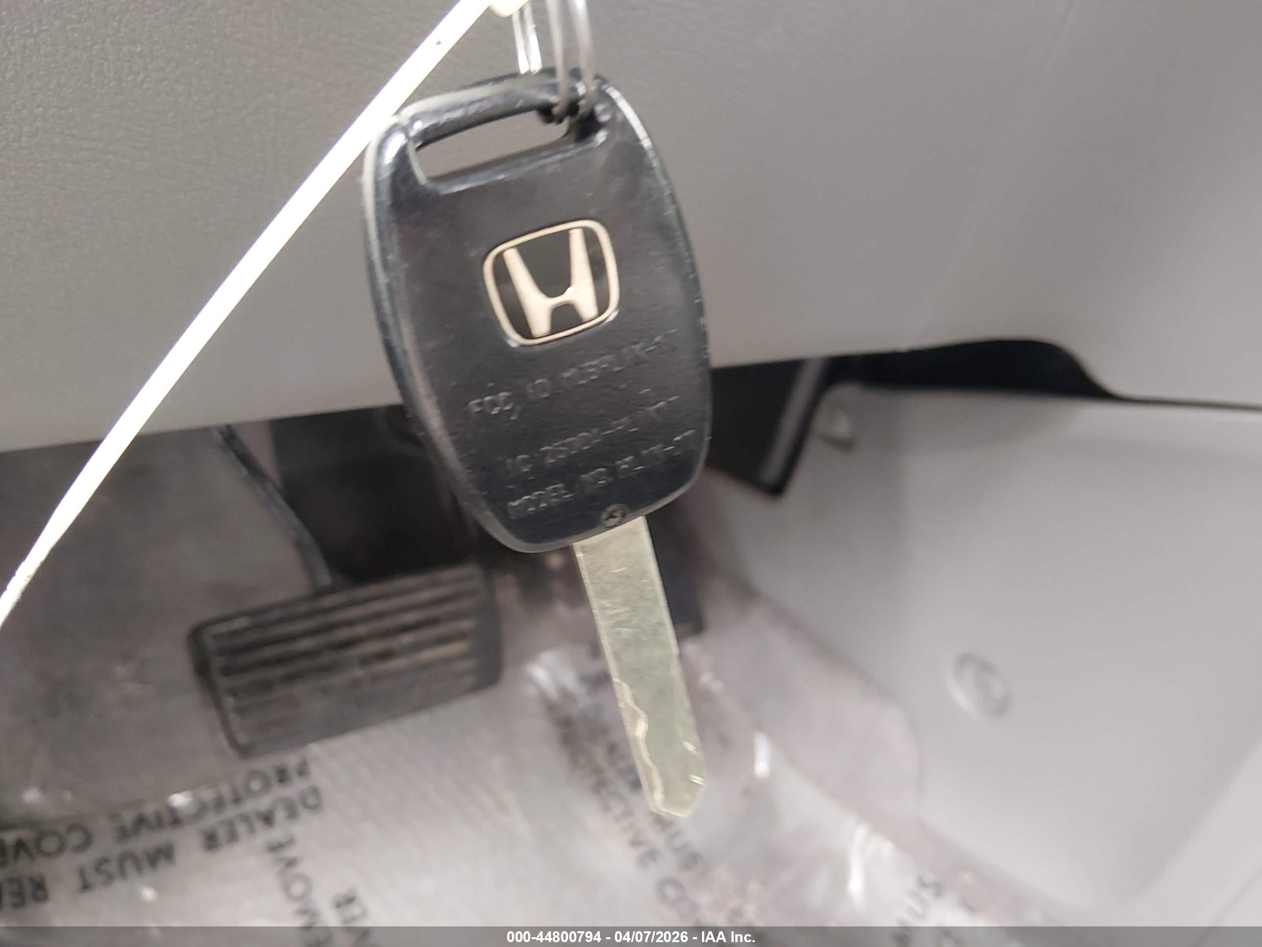HONDA CR-V image 11