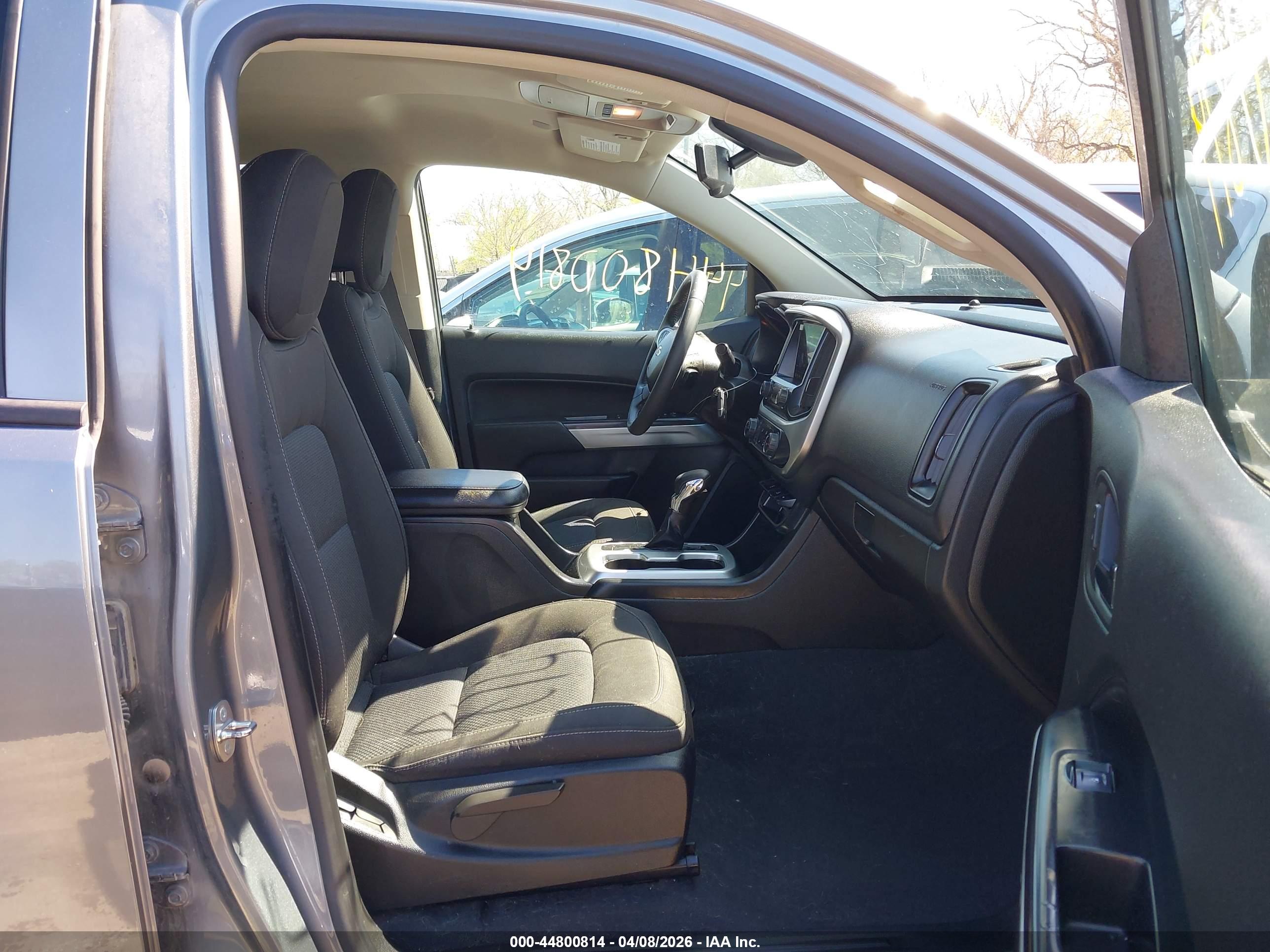 CHEVROLET COLORADO image 5