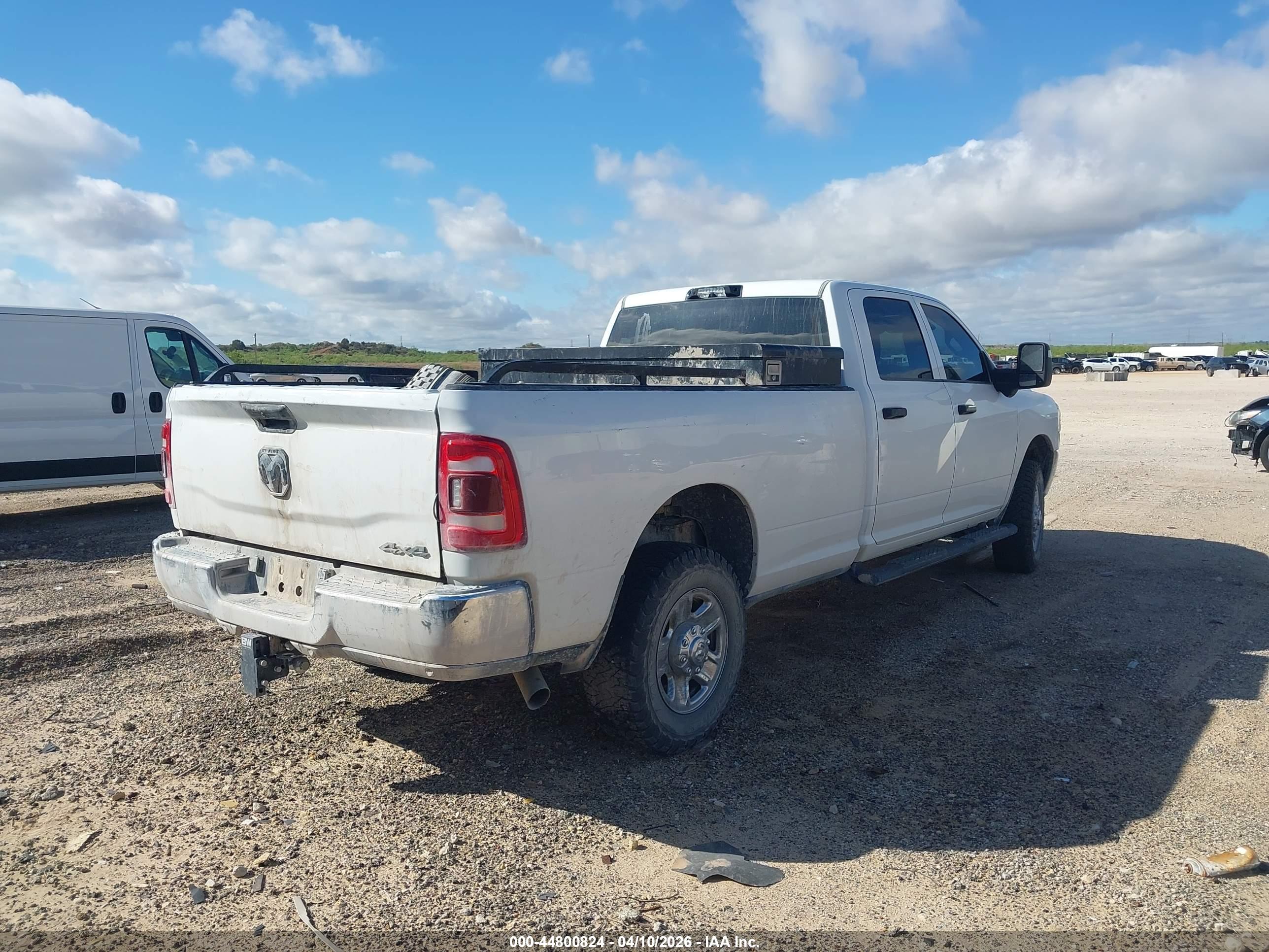 RAM 2500 image 4