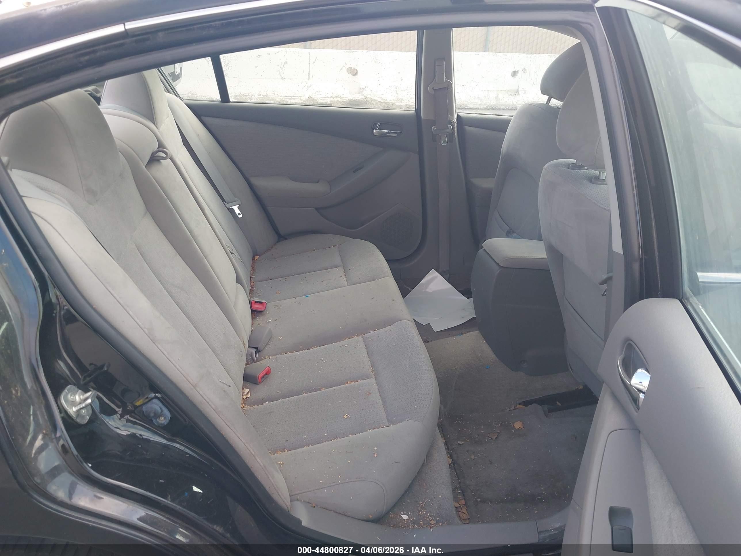 NISSAN ALTIMA image 8