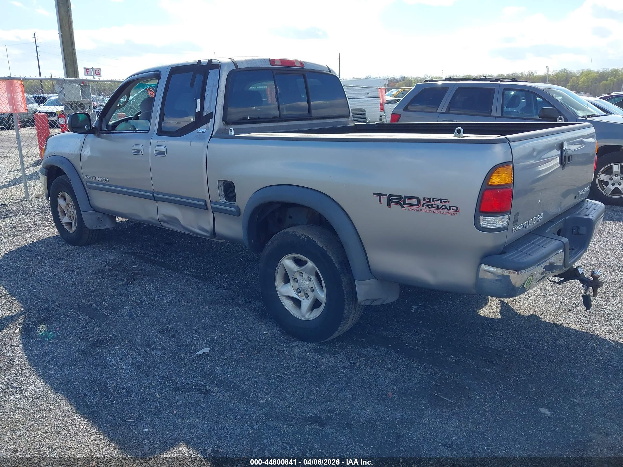 TOYOTA TUNDRA image 3