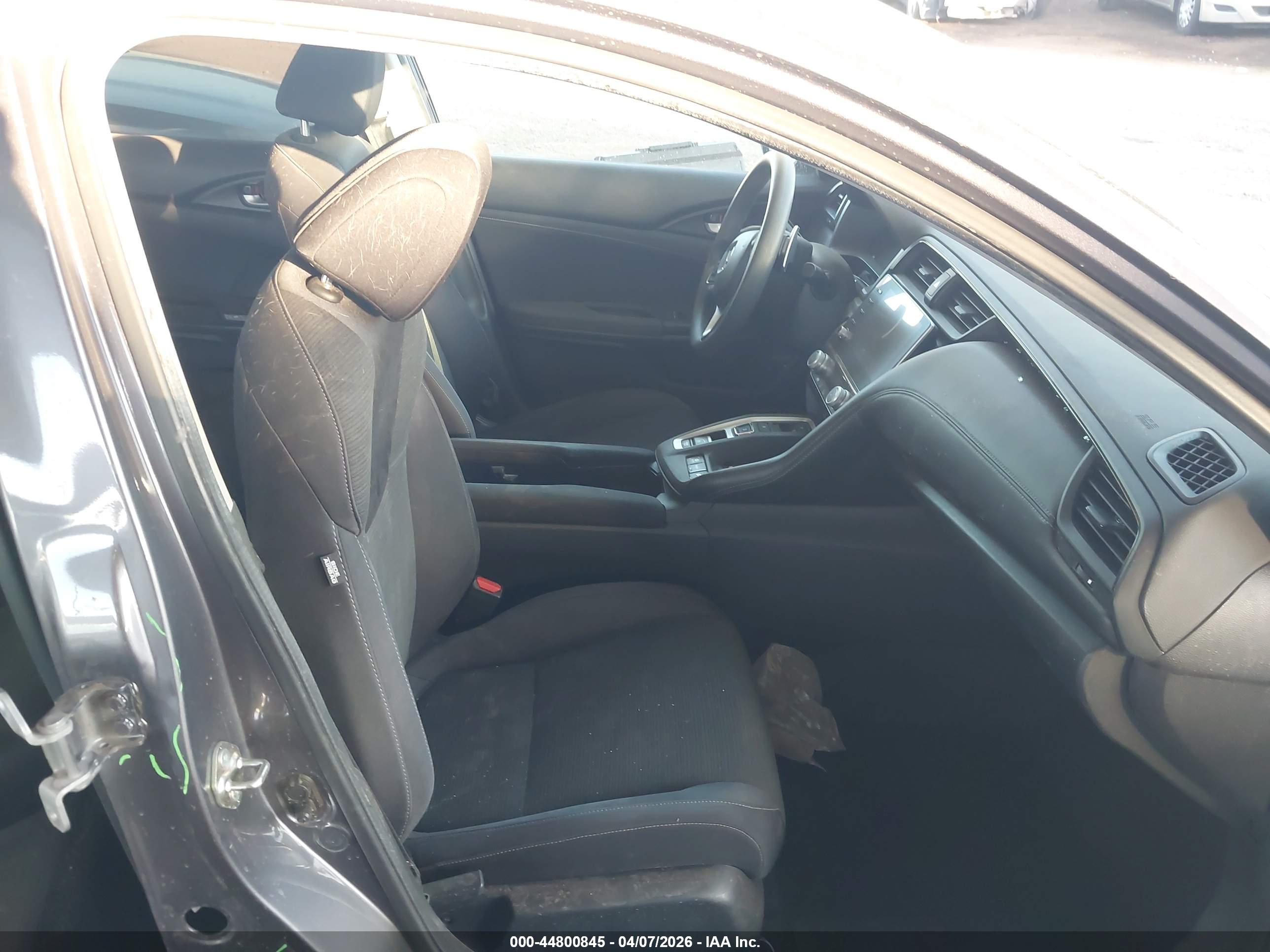 HONDA INSIGHT image 5
