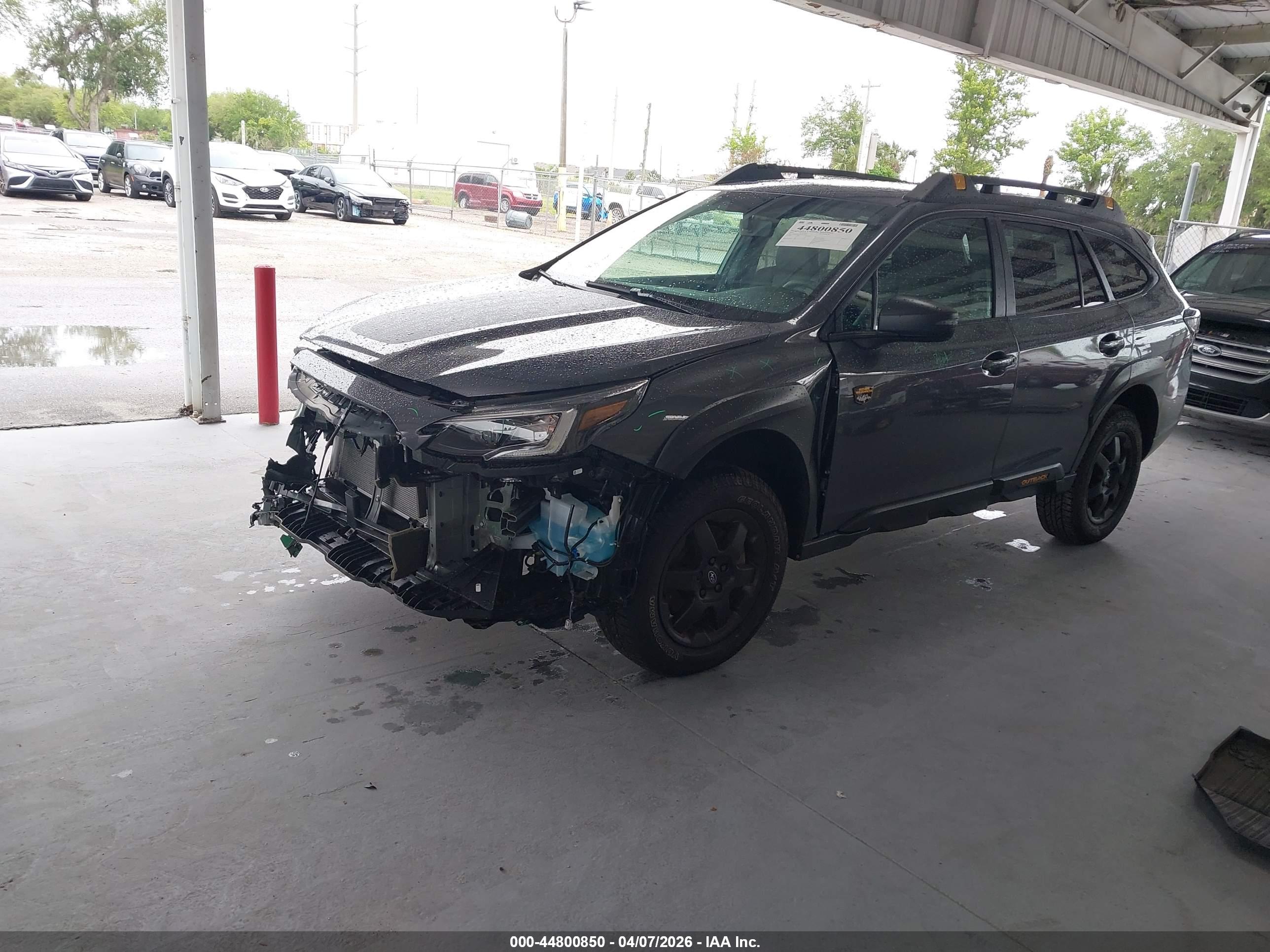 SUBARU OUTBACK image 2