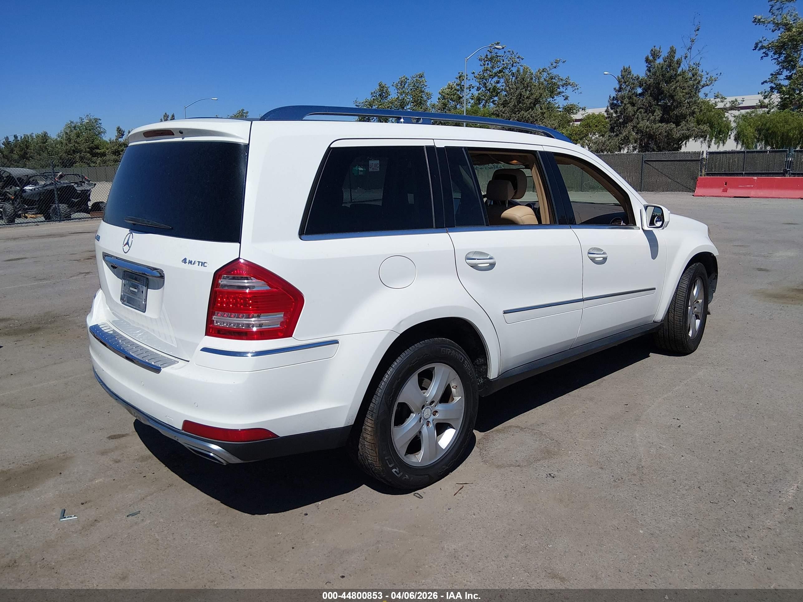 MERCEDES-BENZ GL image 4