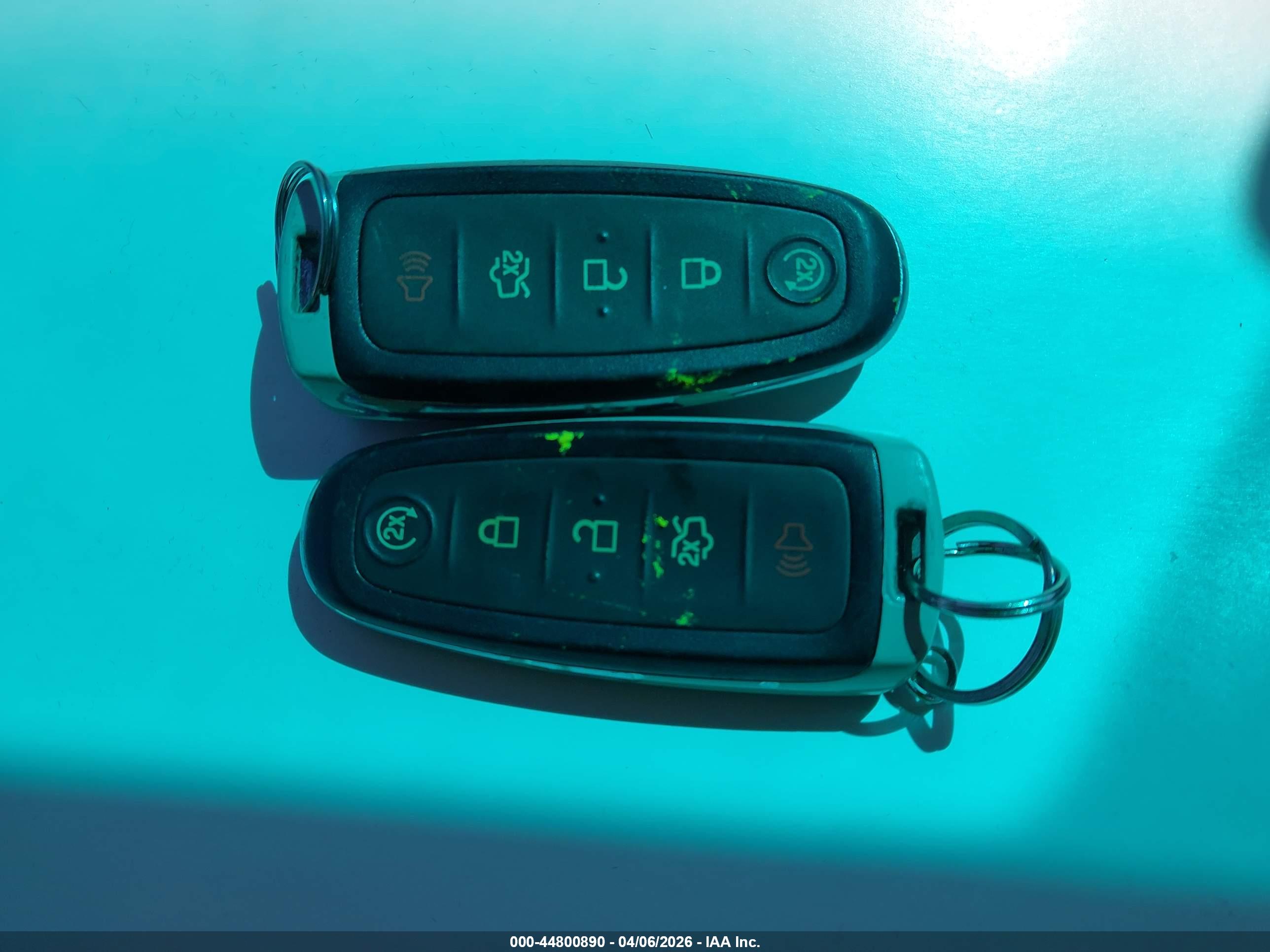 FORD EXPLORER image 11