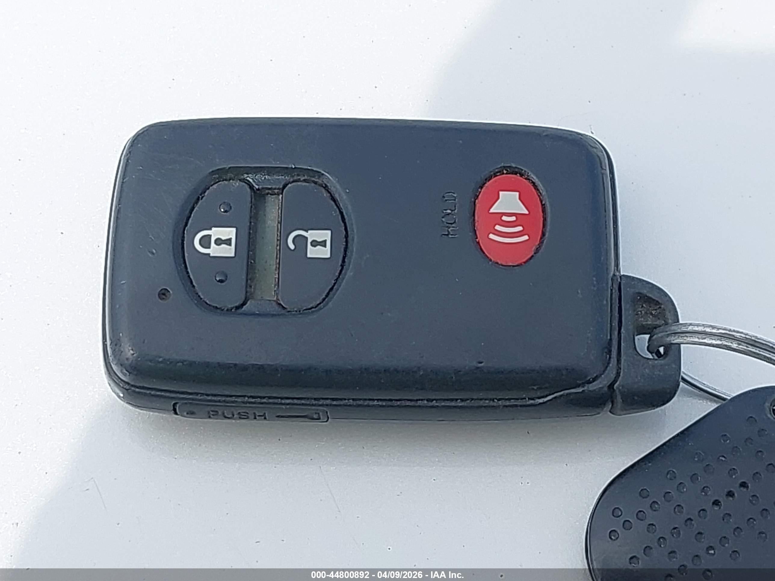 TOYOTA PRIUS image 11