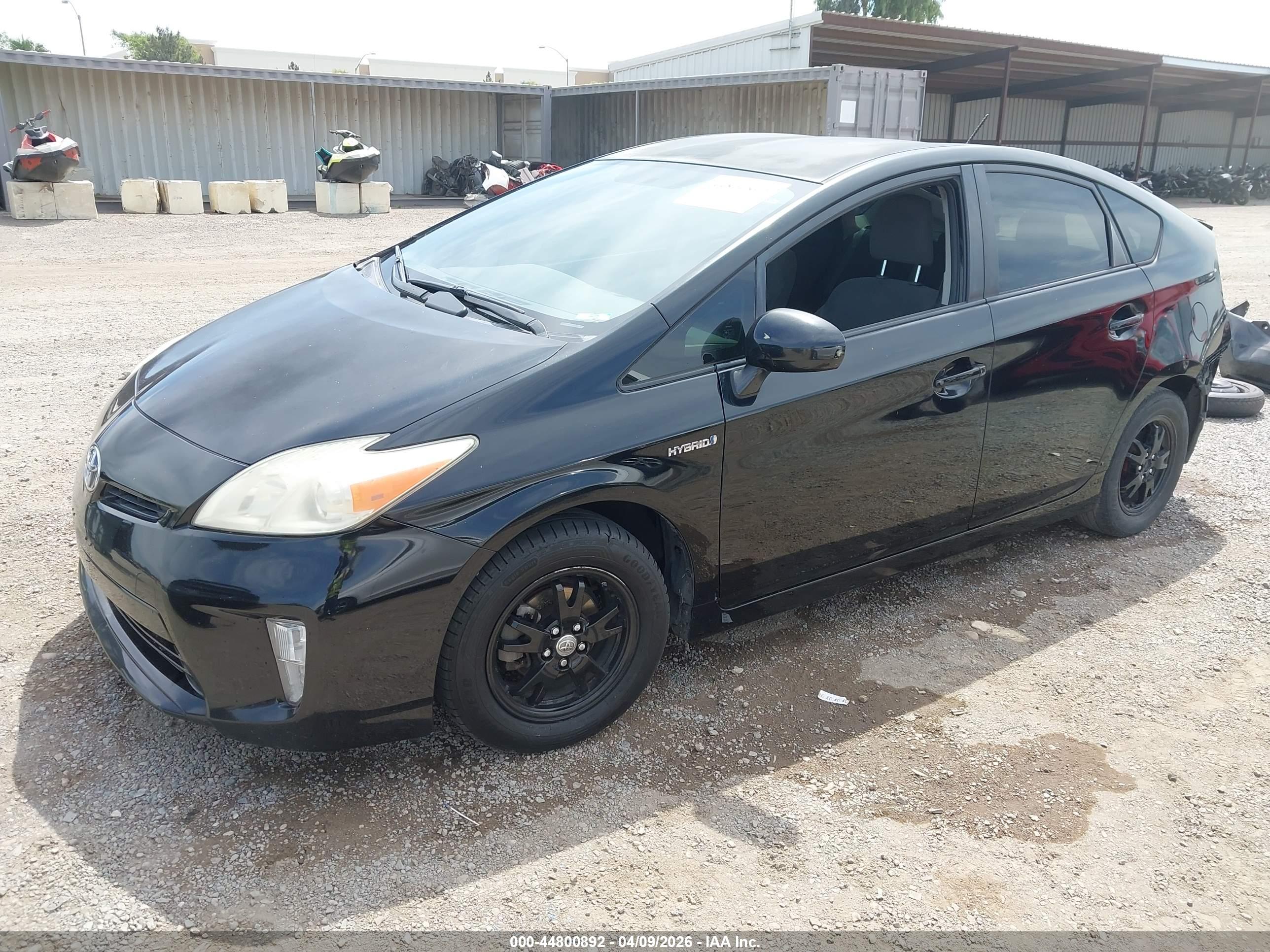 TOYOTA PRIUS image 2