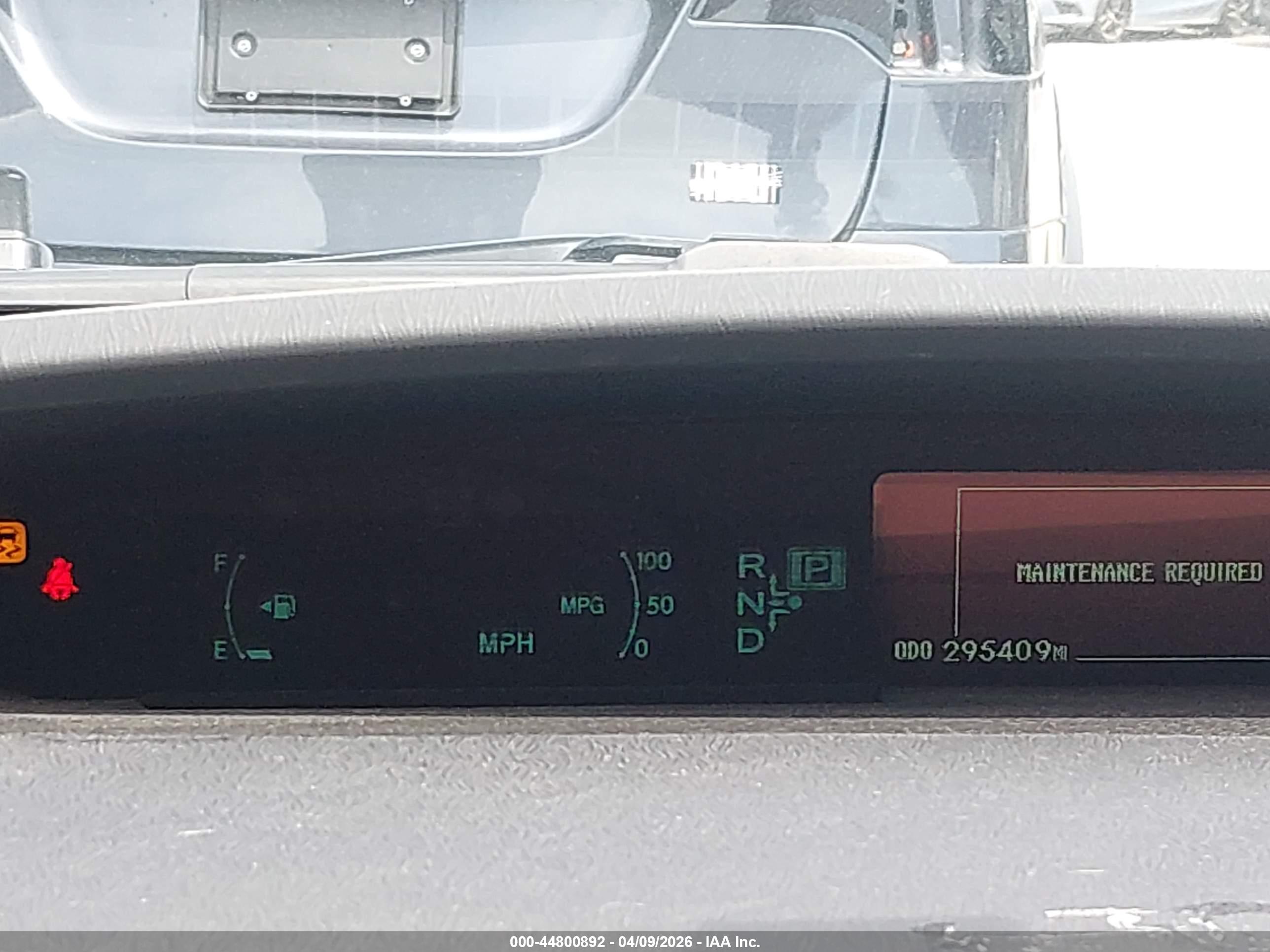 TOYOTA PRIUS image 7