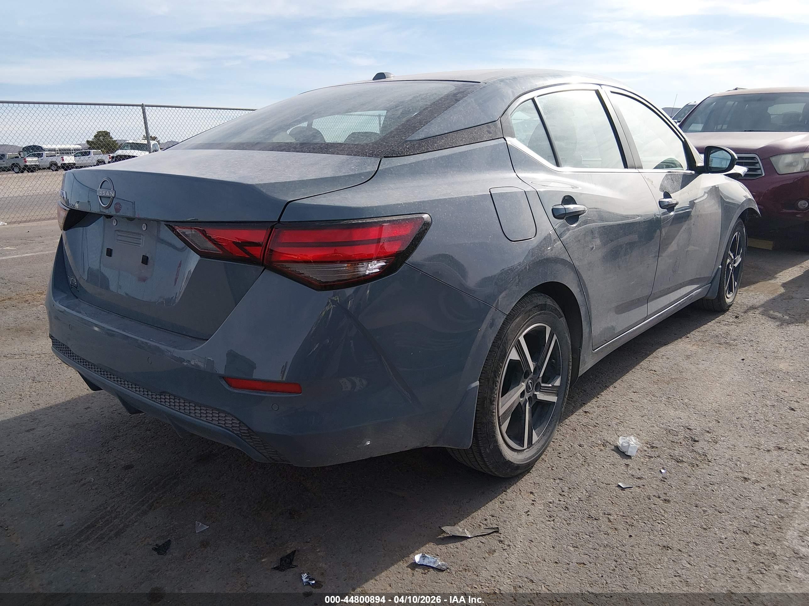 NISSAN SENTRA image 4