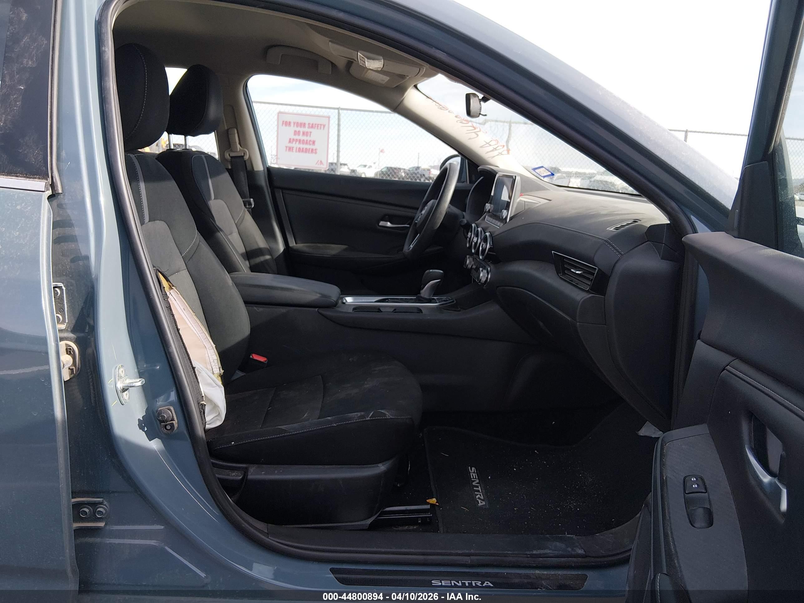 NISSAN SENTRA image 5
