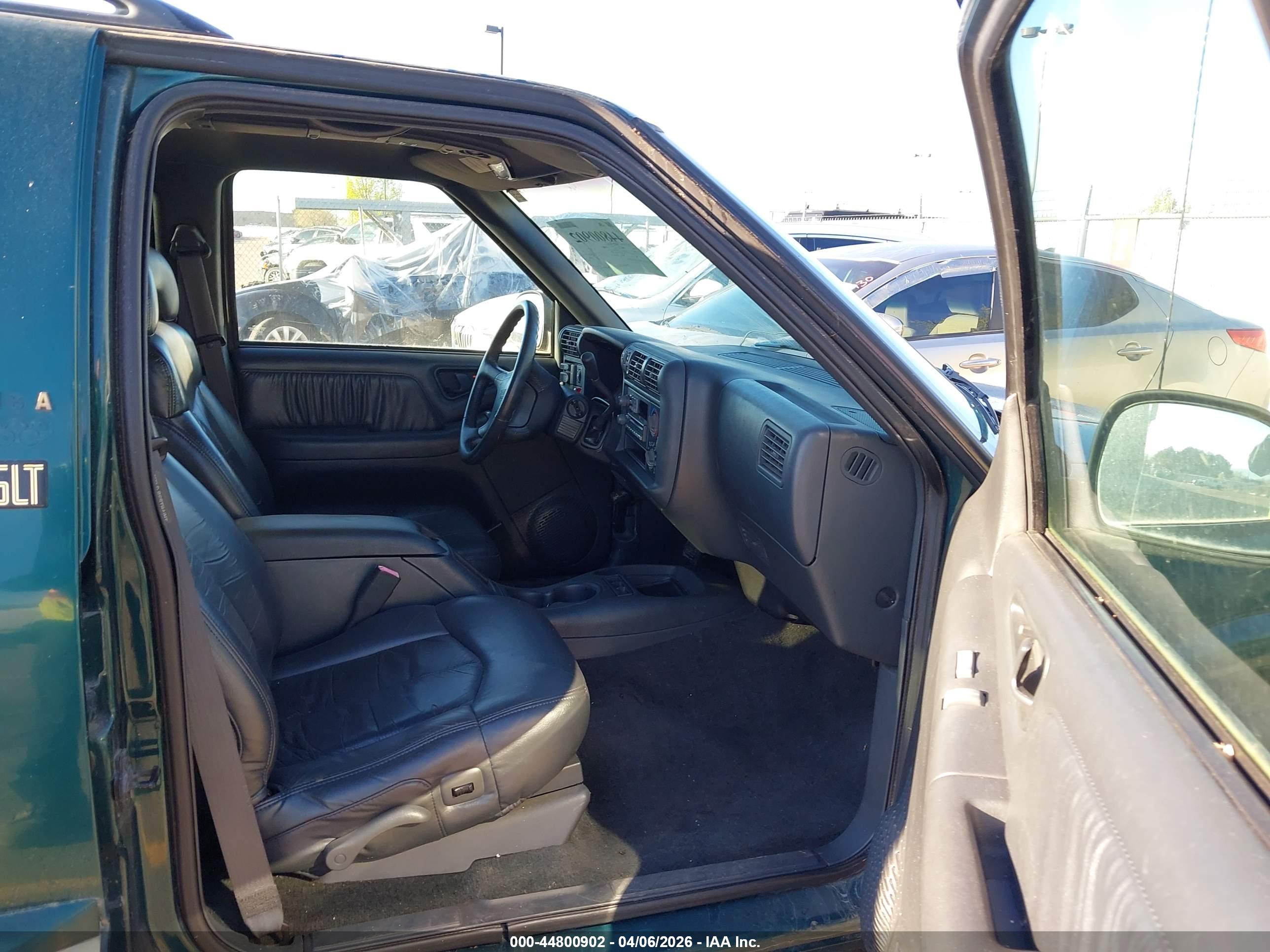 GMC JIMMY image 5