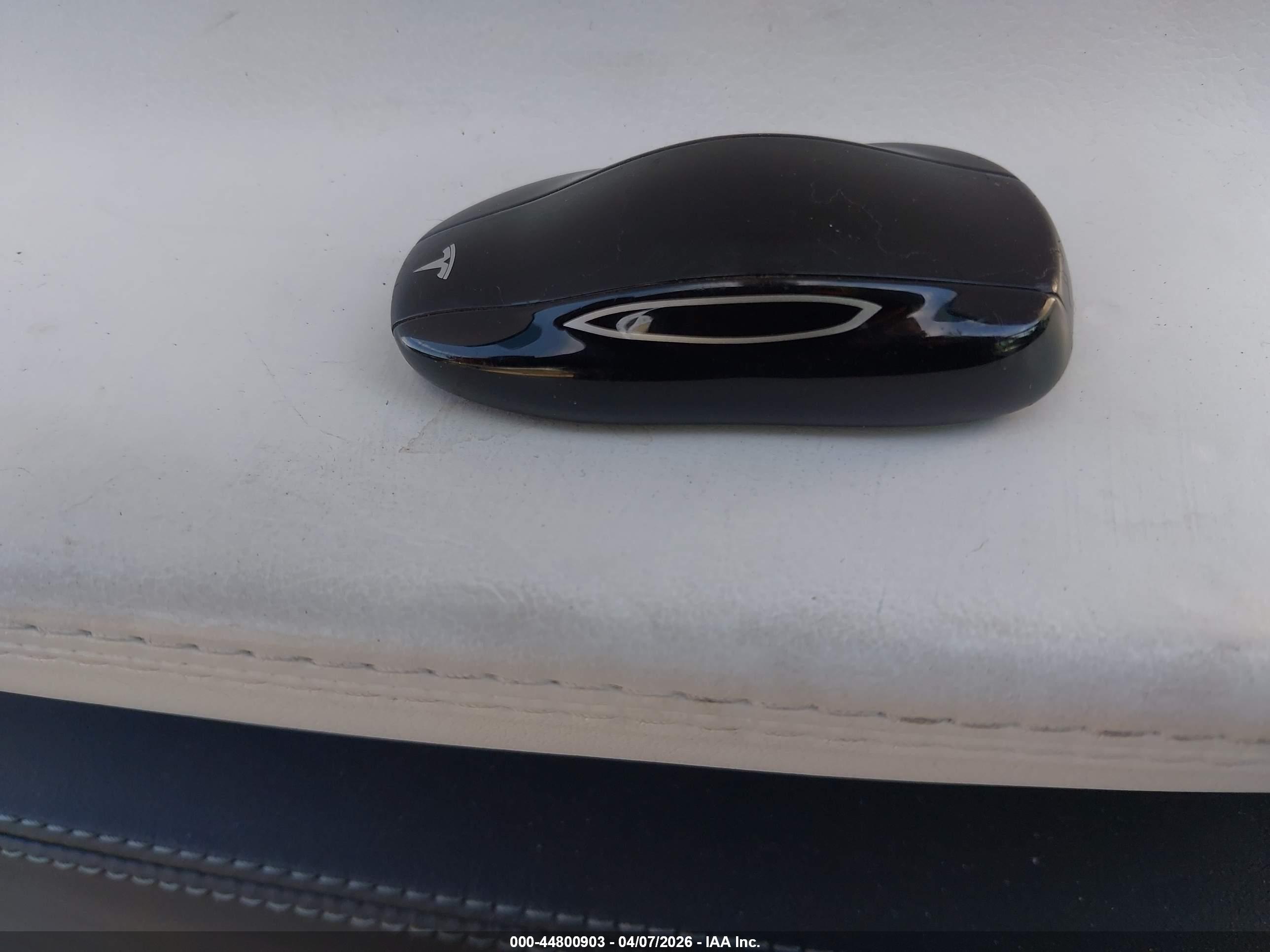 TESLA MODEL image 11