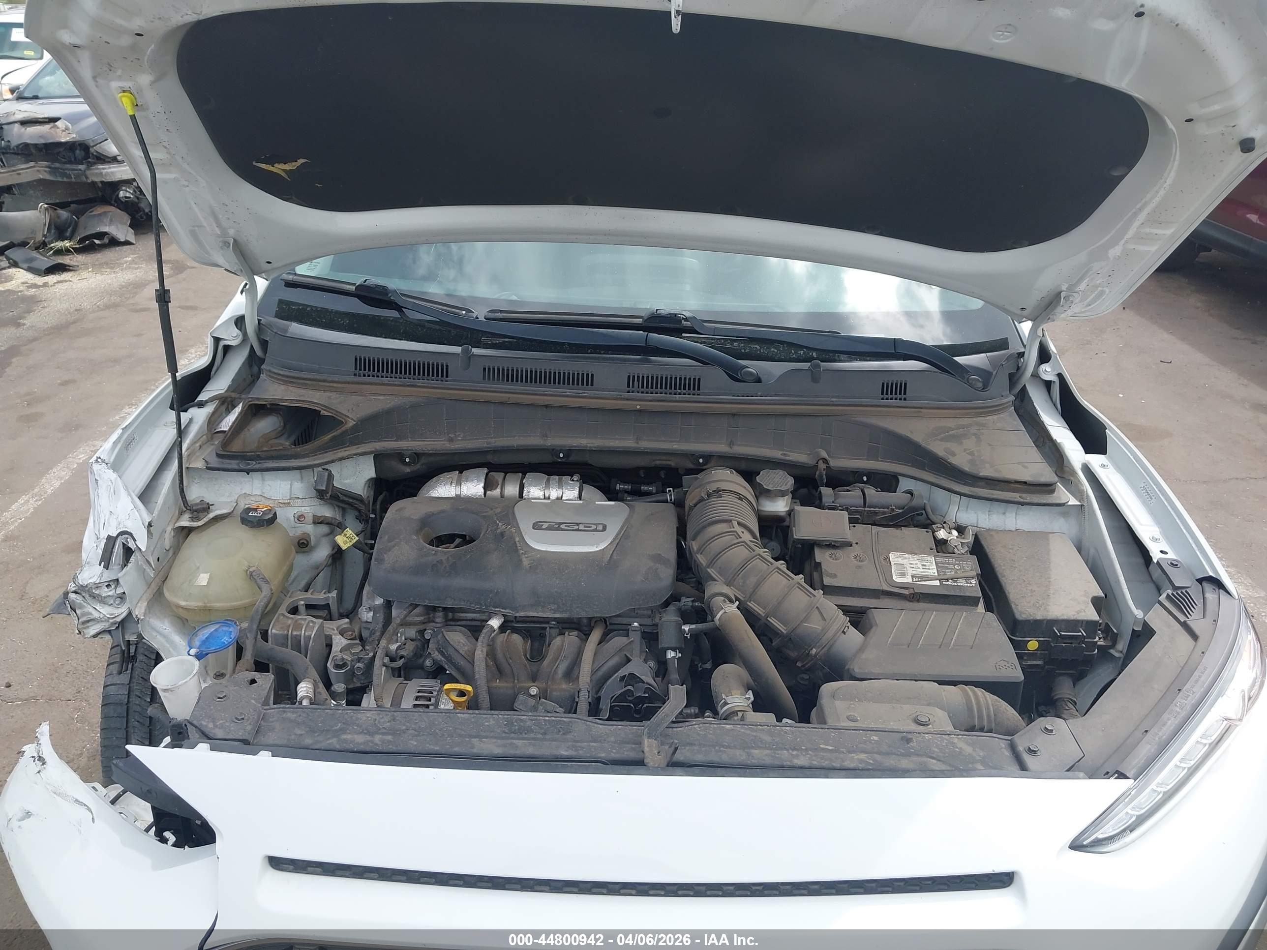 HYUNDAI KONA image 10