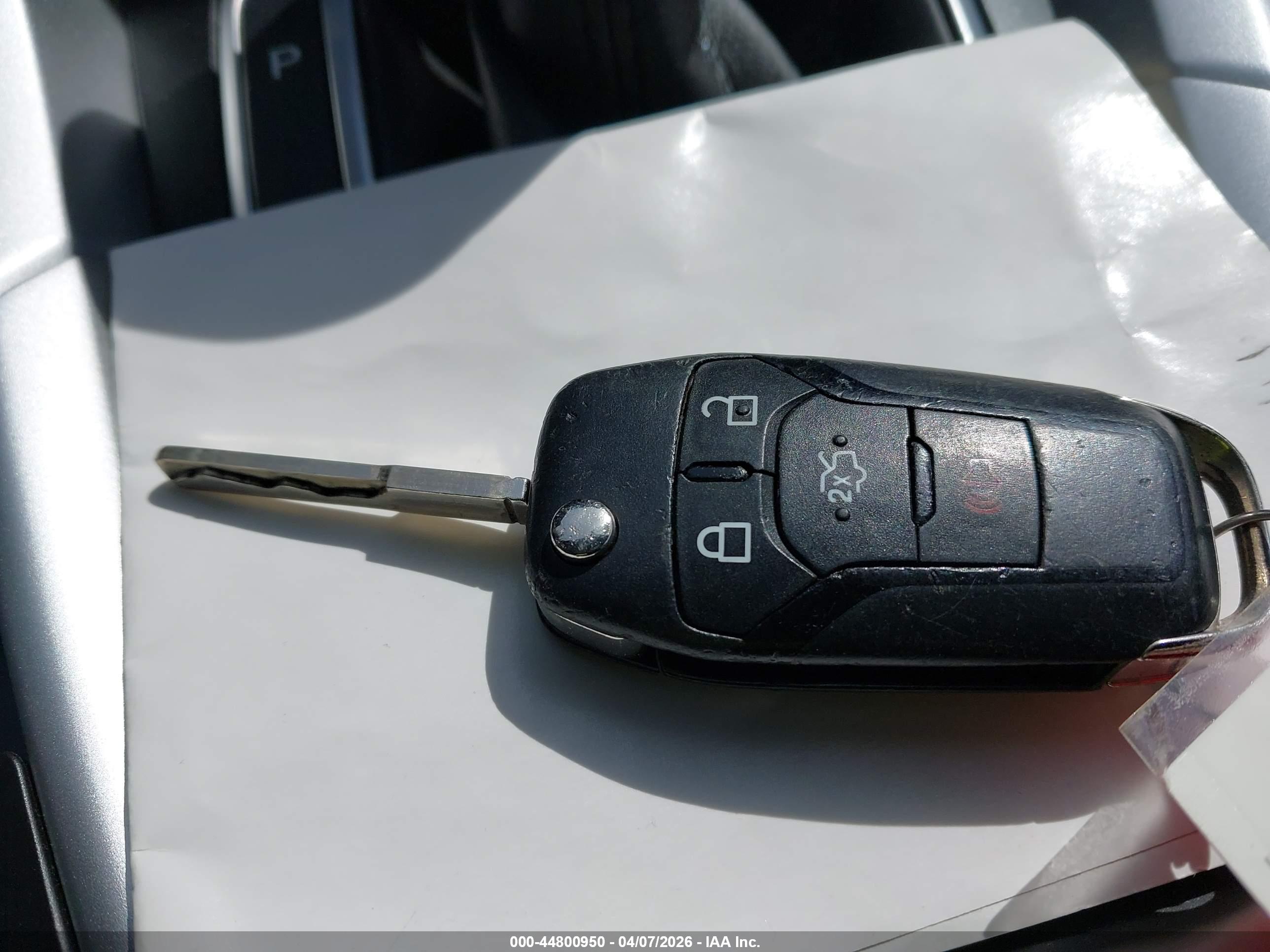 FORD FUSION image 11