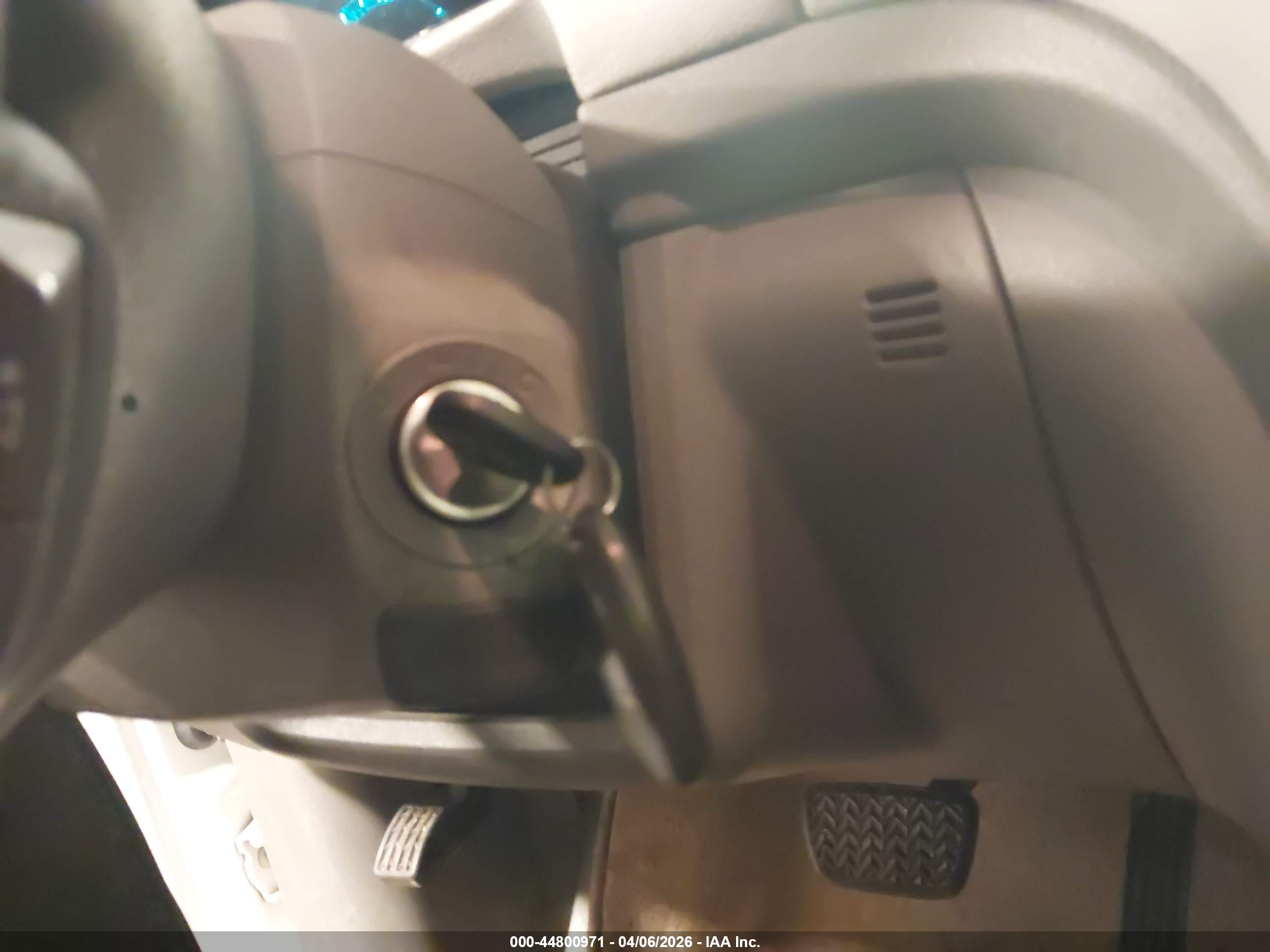 CHEVROLET TRAVERSE image 11
