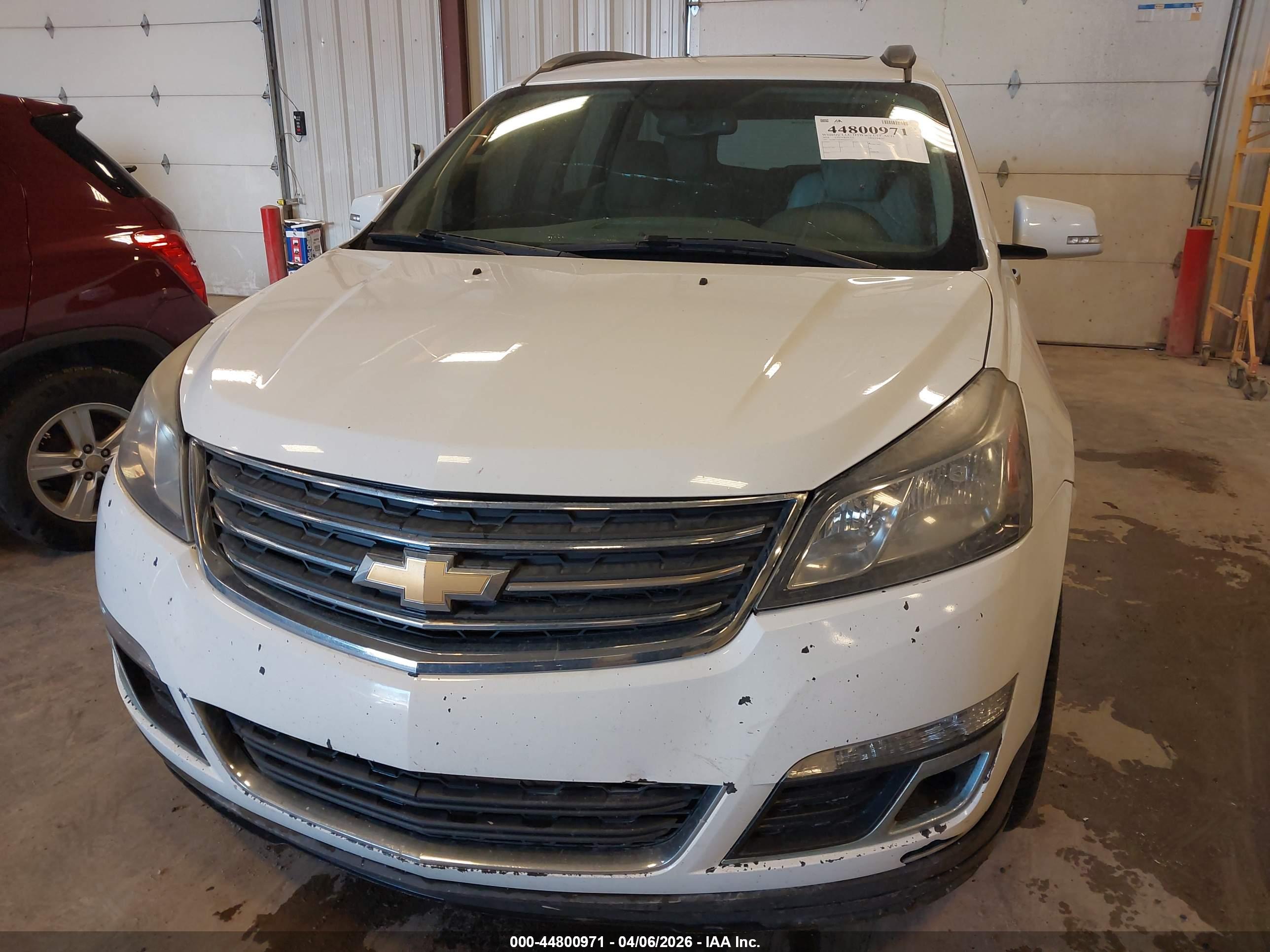 CHEVROLET TRAVERSE image 6