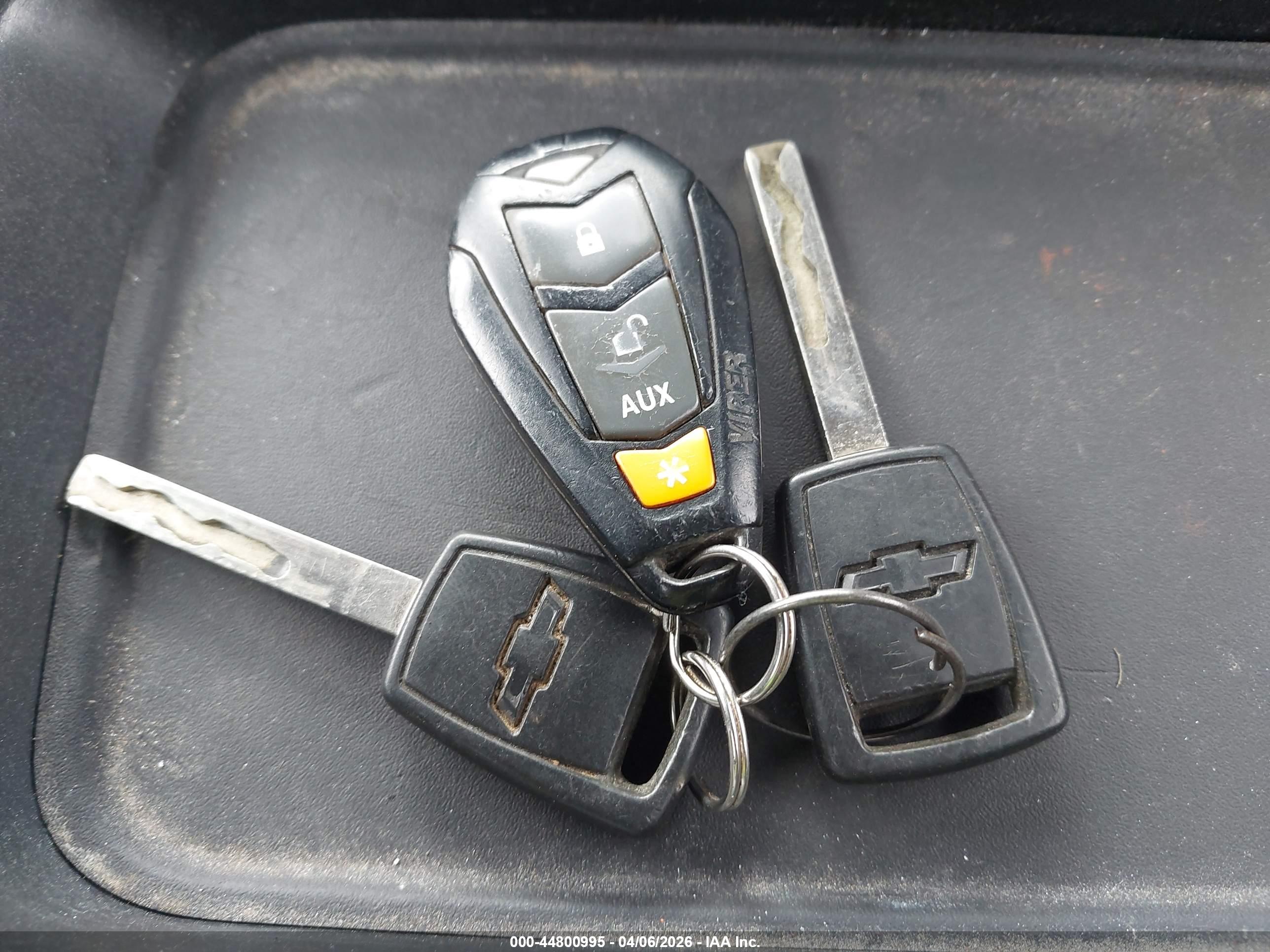 CHEVROLET SILVERADO image 11