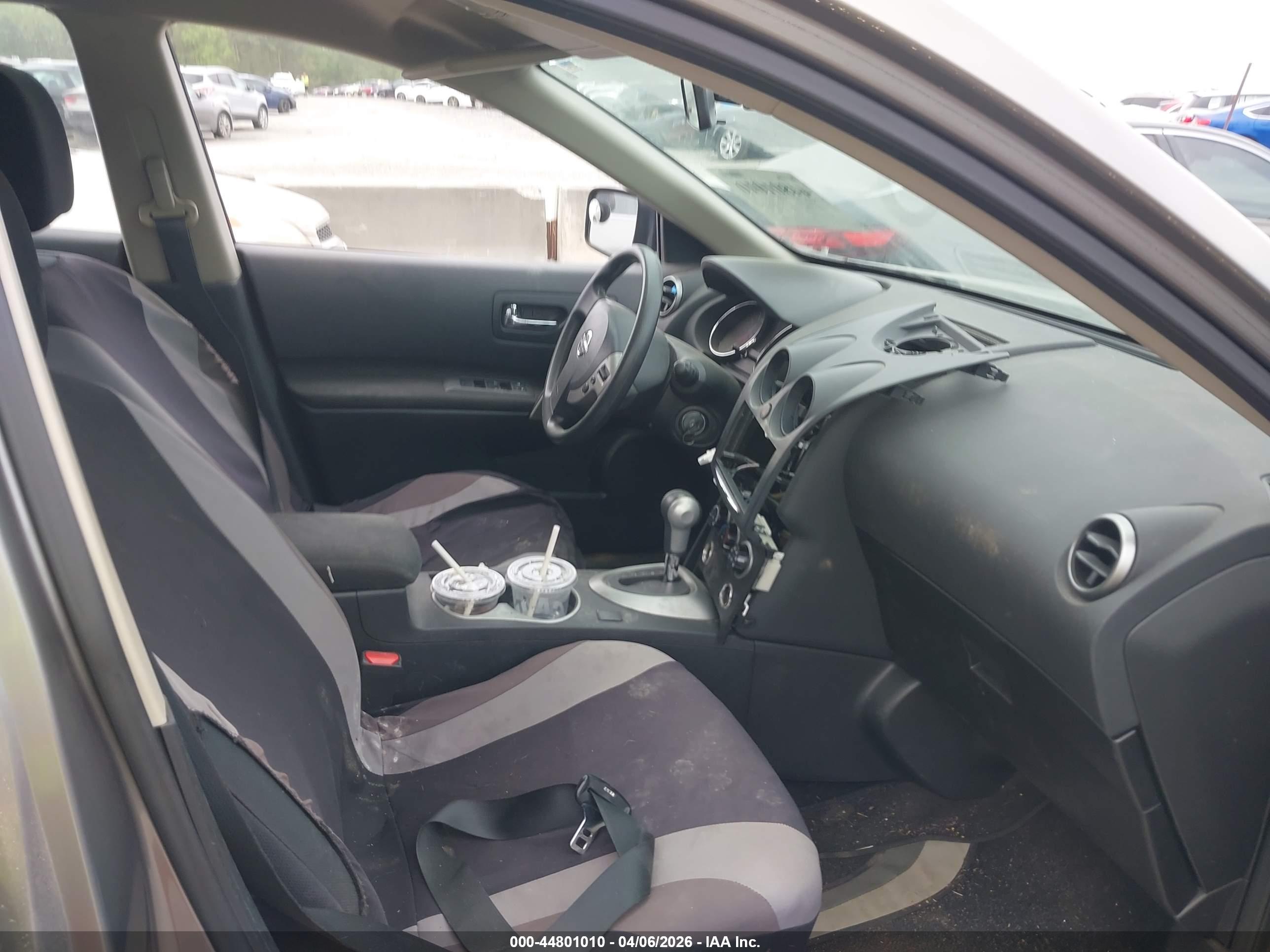 NISSAN ROGUE image 5