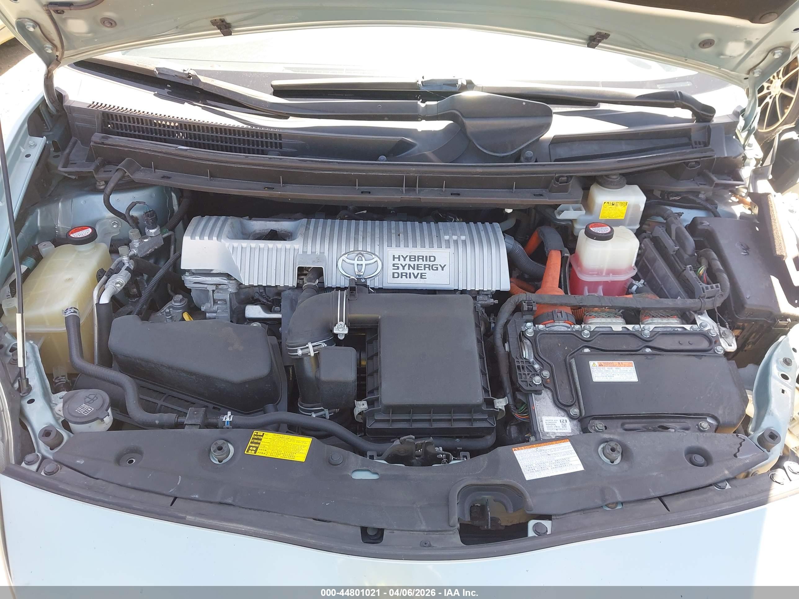TOYOTA PRIUS image 10