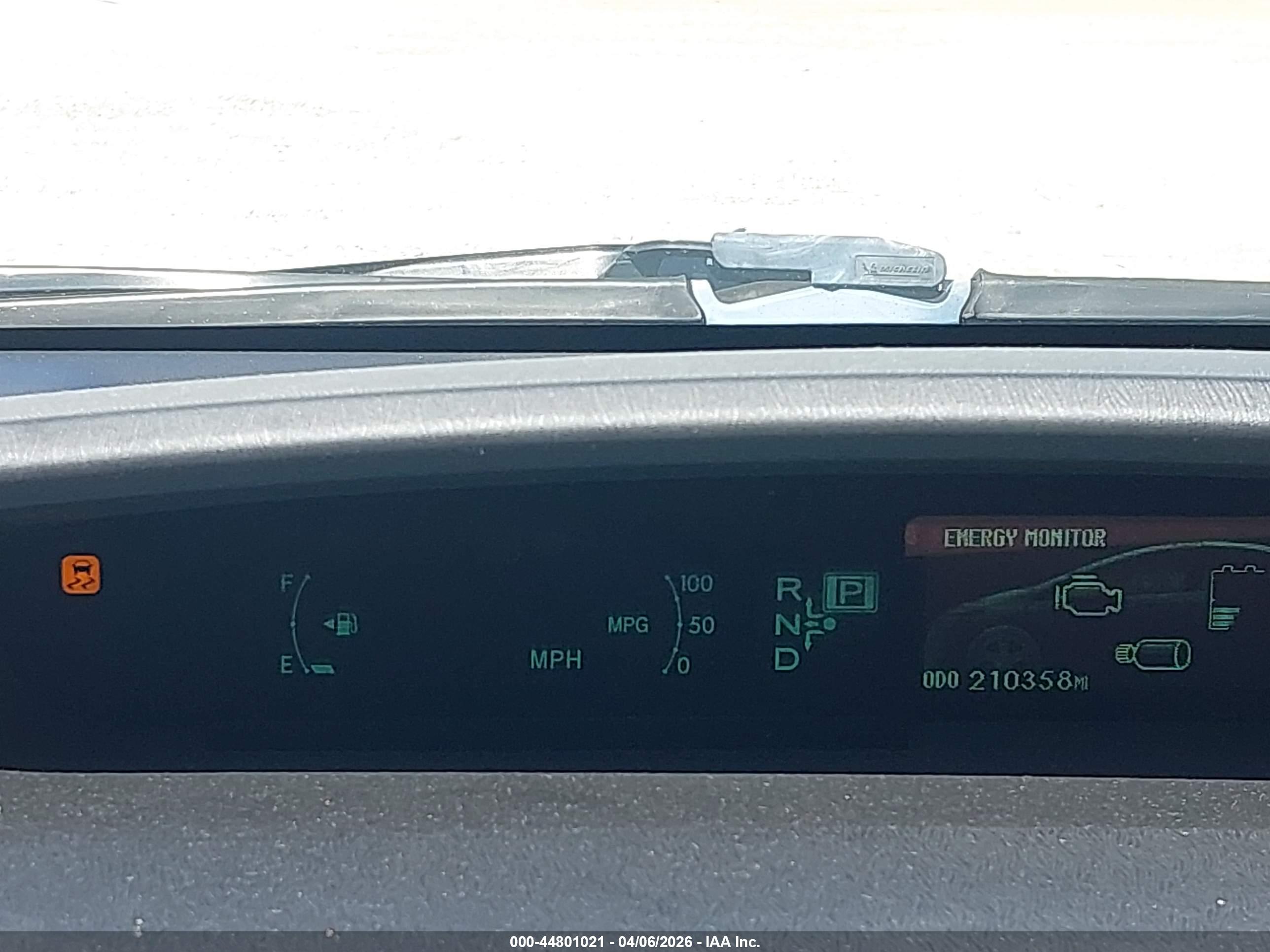 TOYOTA PRIUS image 7