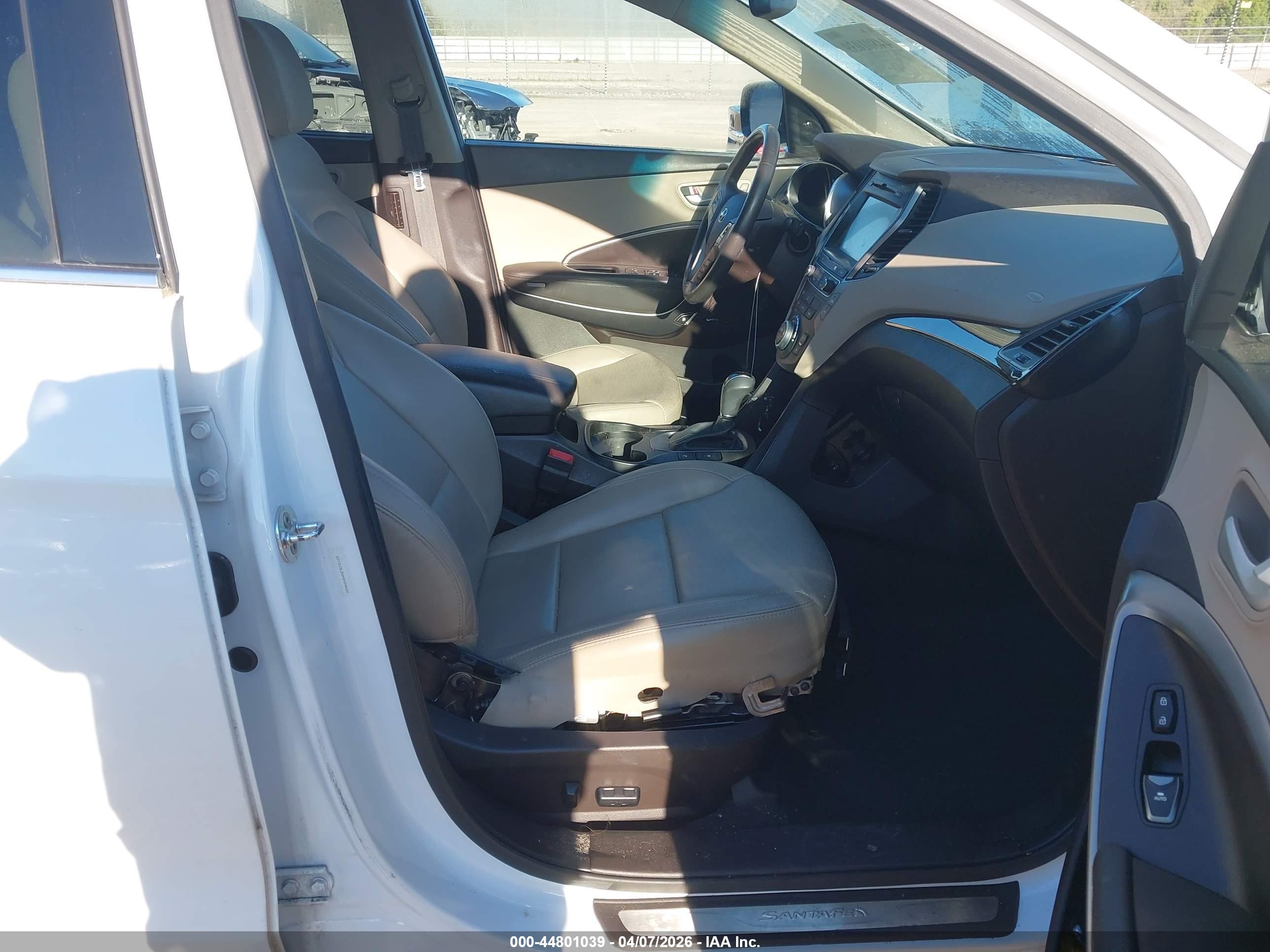 HYUNDAI SANTA image 5