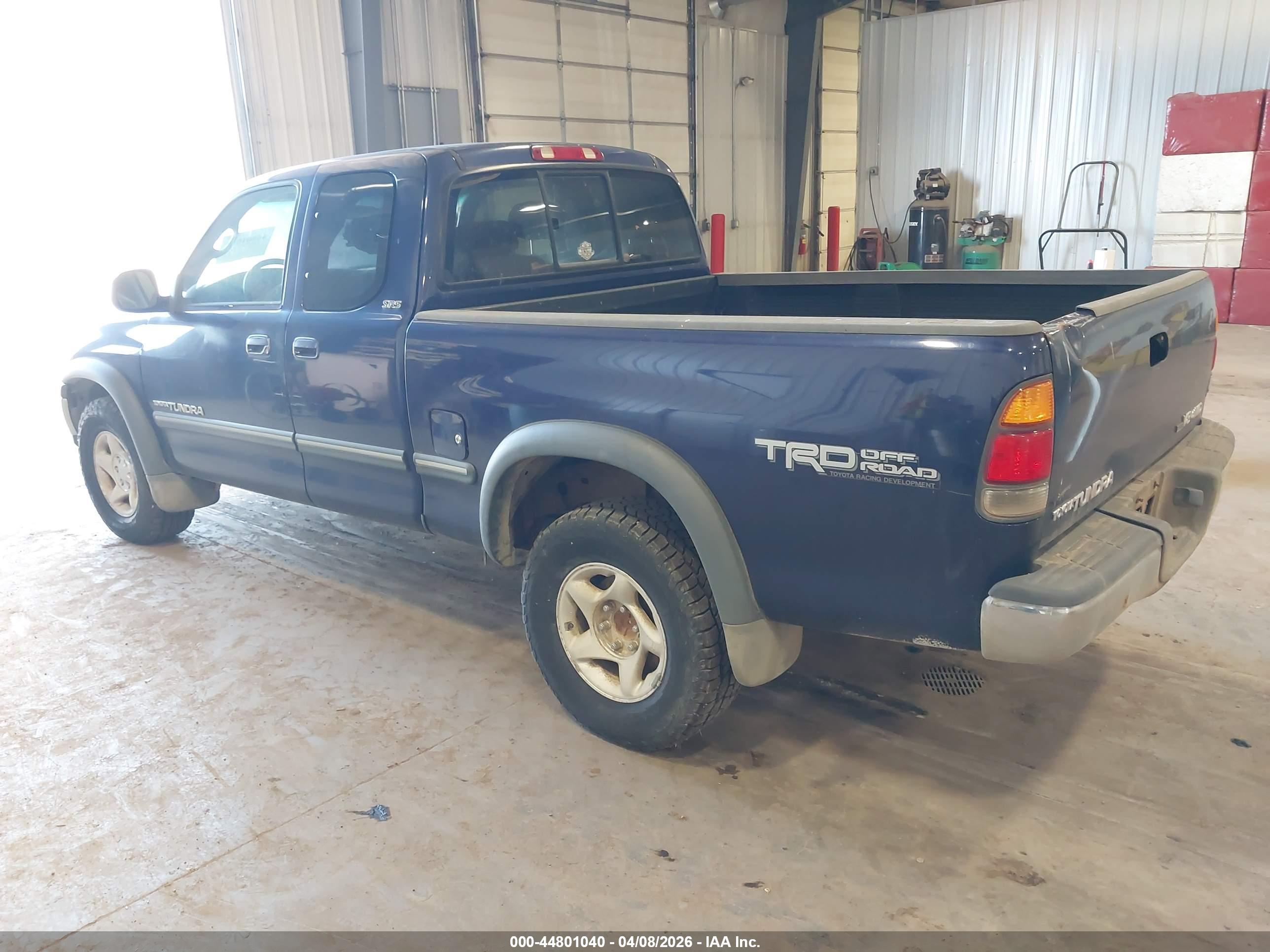 TOYOTA TUNDRA image 3