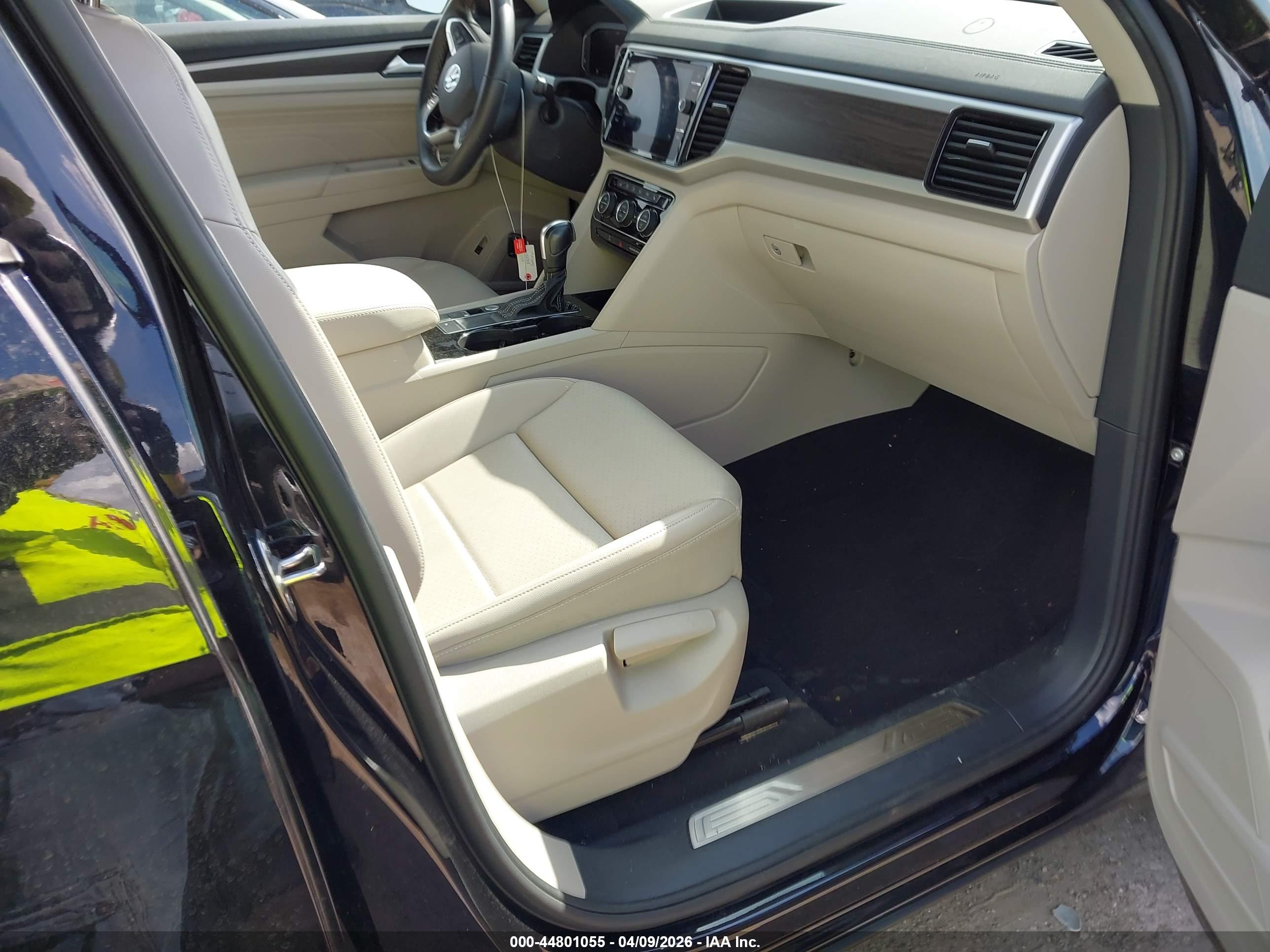 VOLKSWAGEN ATLAS image 5