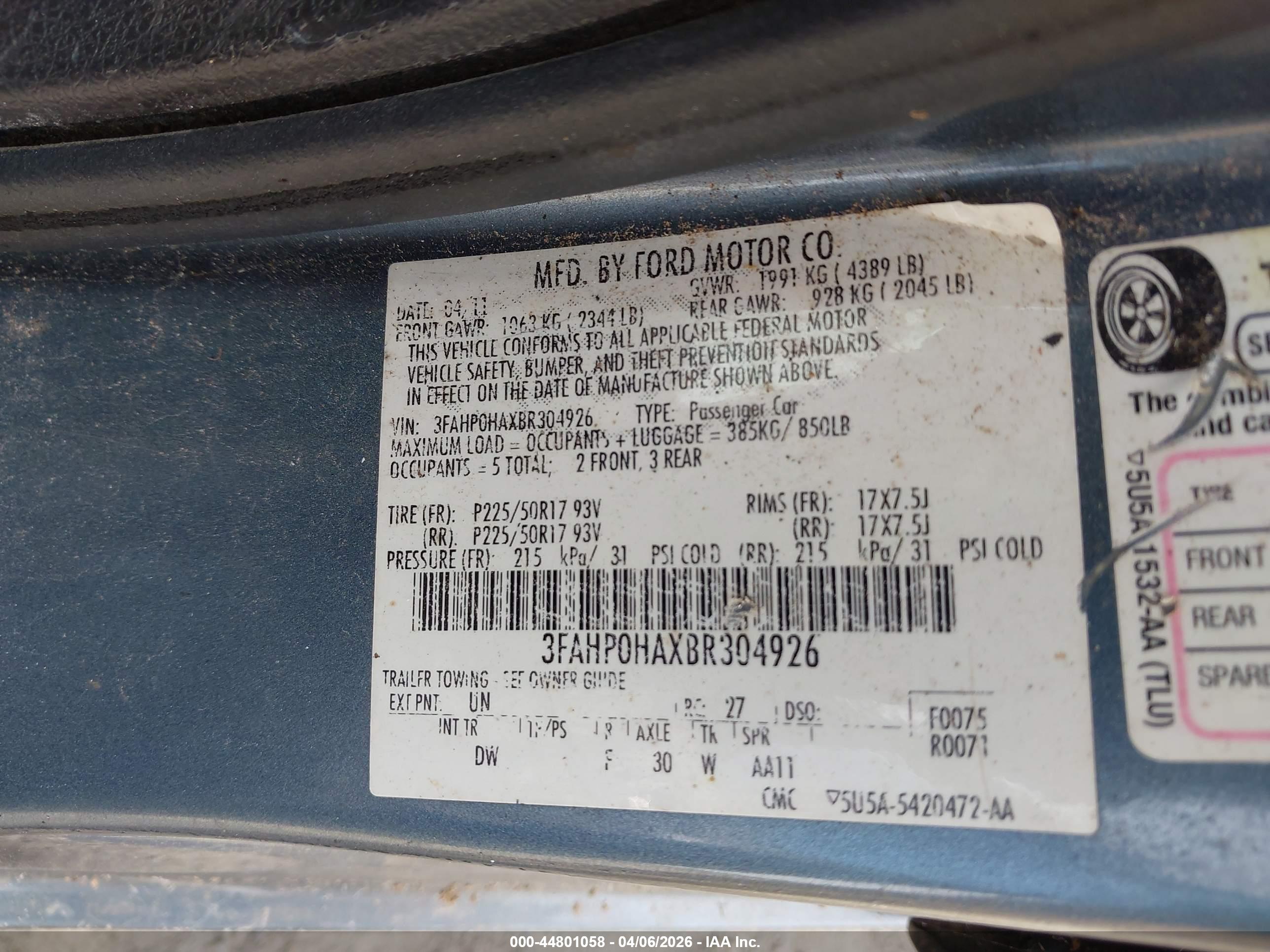 FORD FUSION image 9