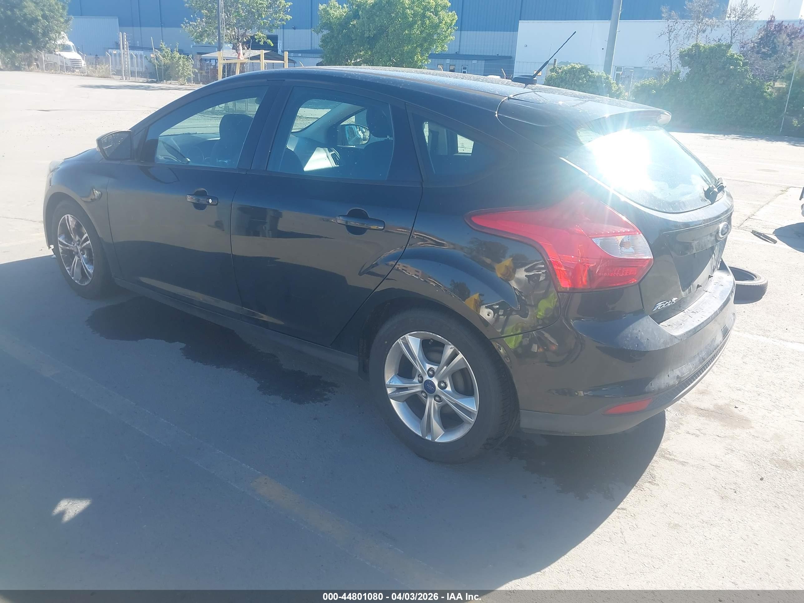 FORD FOCUS image 3