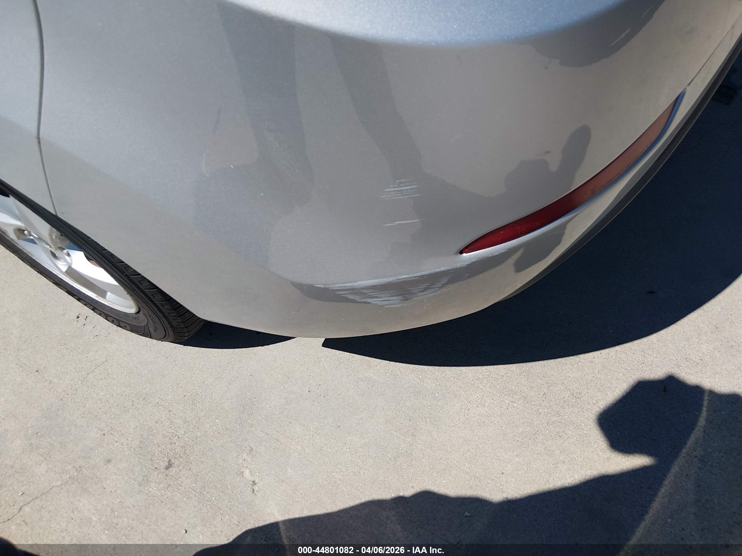 HYUNDAI ELANTRA image 6