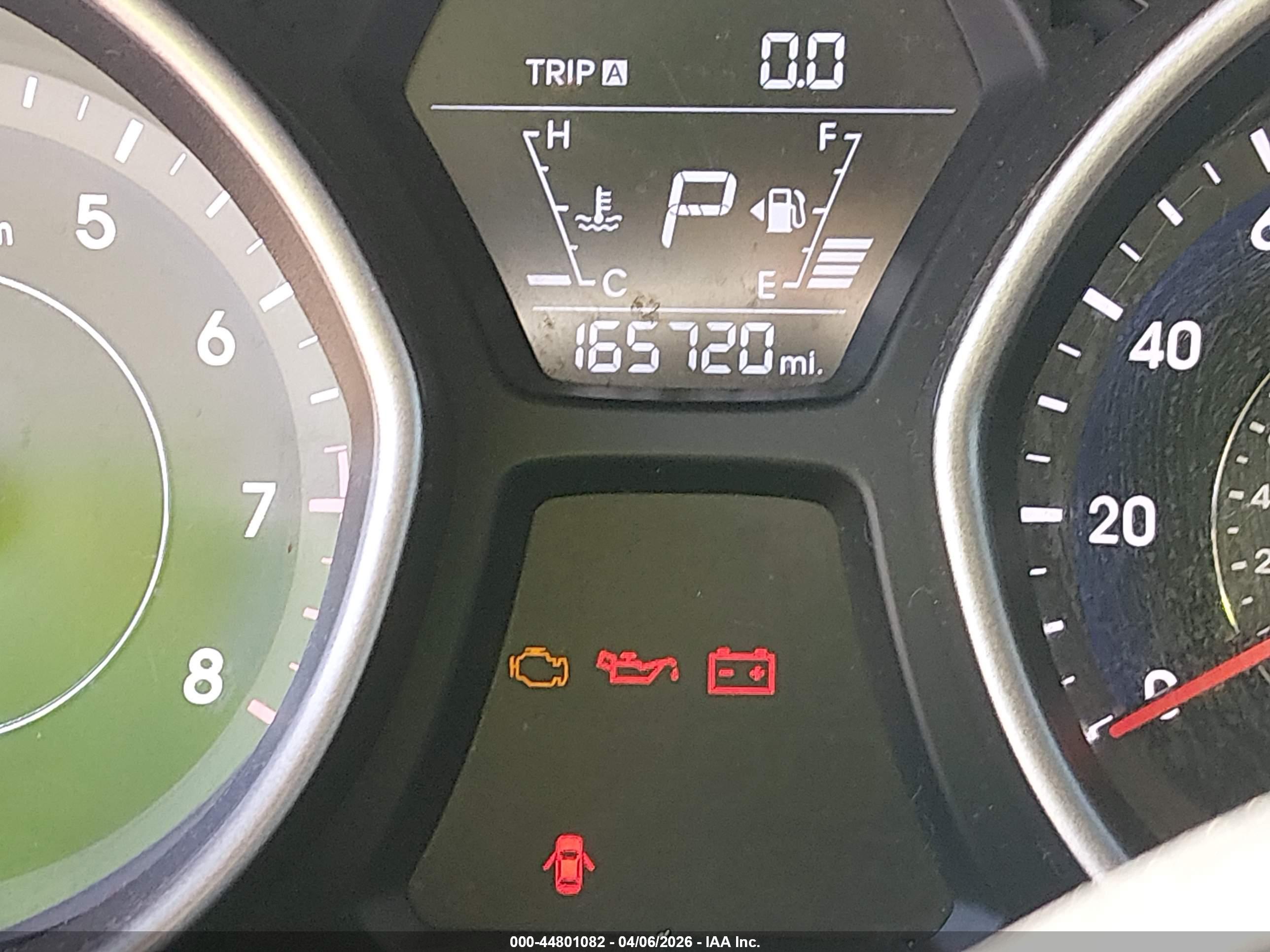 HYUNDAI ELANTRA image 7