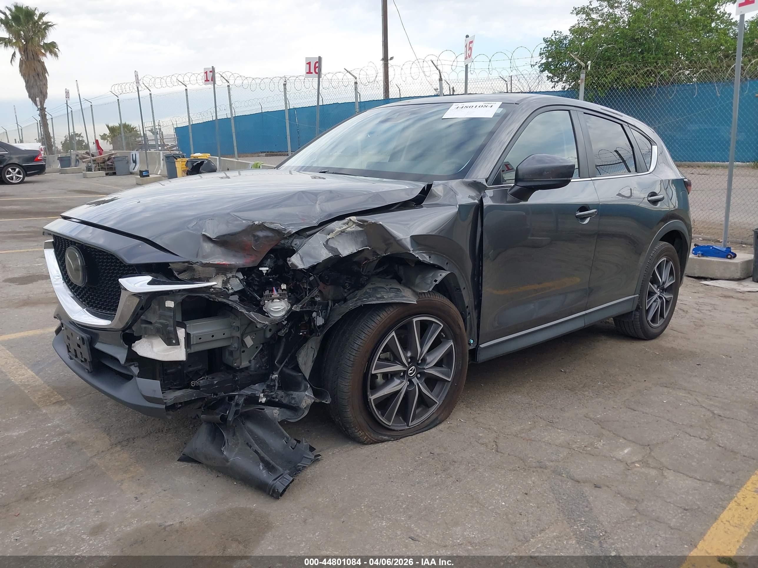 MAZDA CX-5 image 2