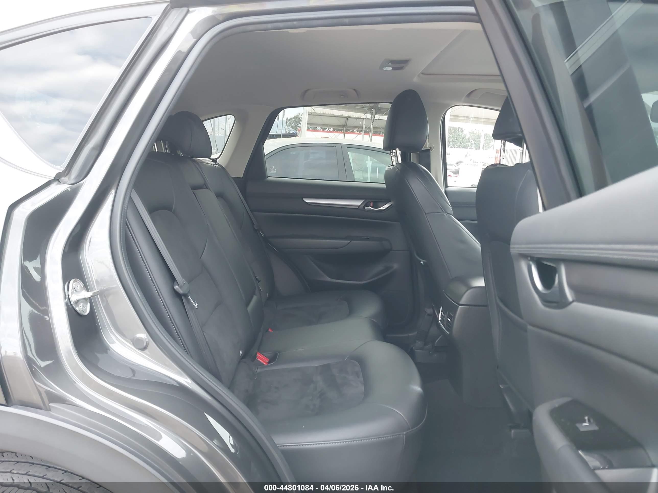 MAZDA CX-5 image 8