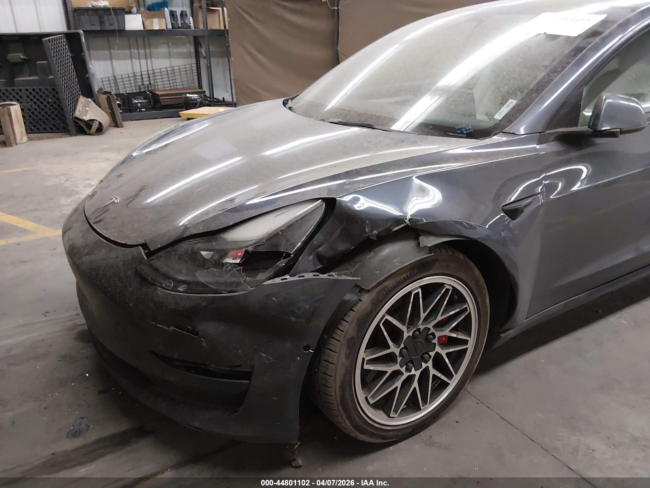 TESLA MODEL image 6