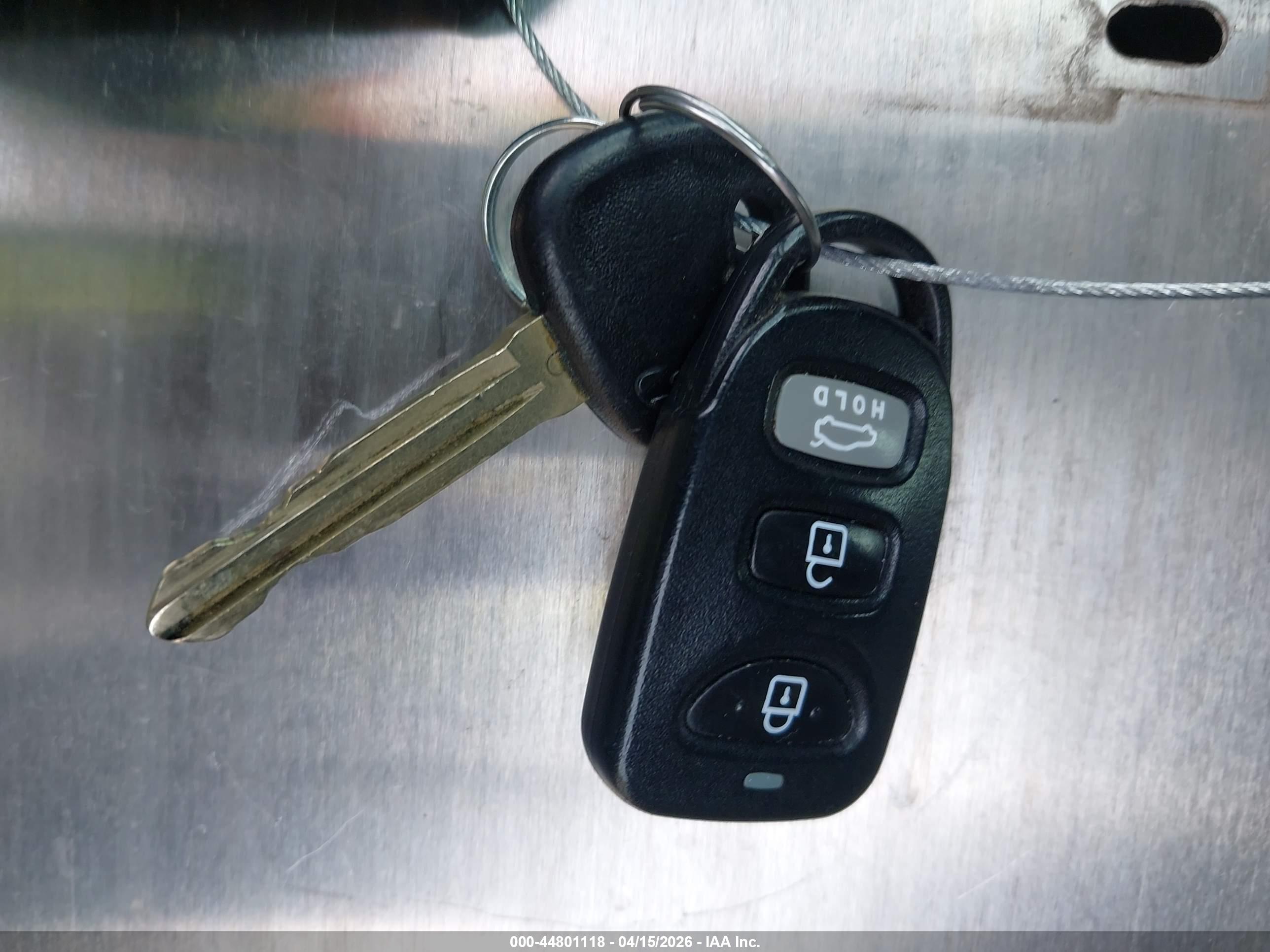 HYUNDAI ELANTRA image 11