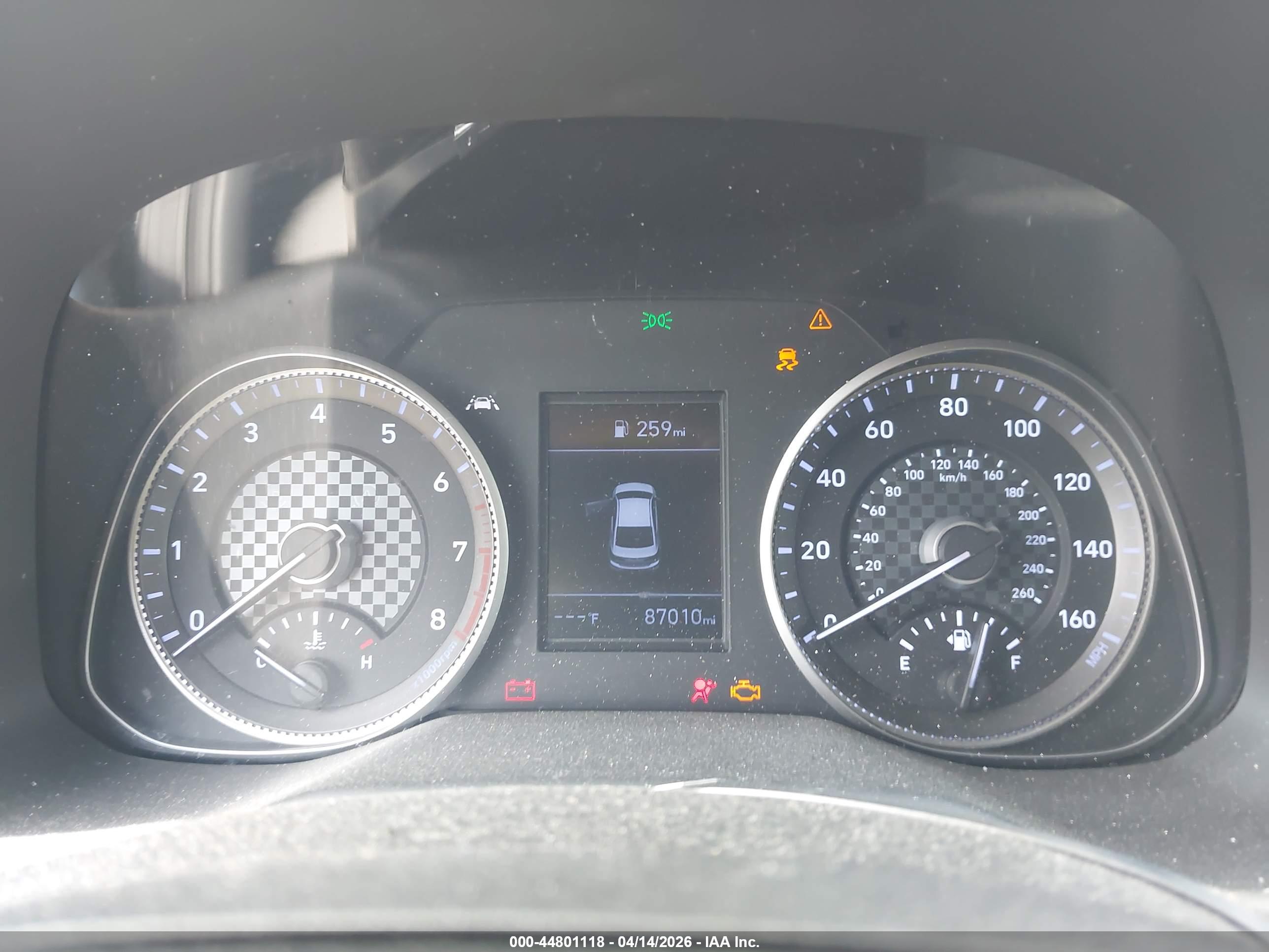 HYUNDAI ELANTRA image 7