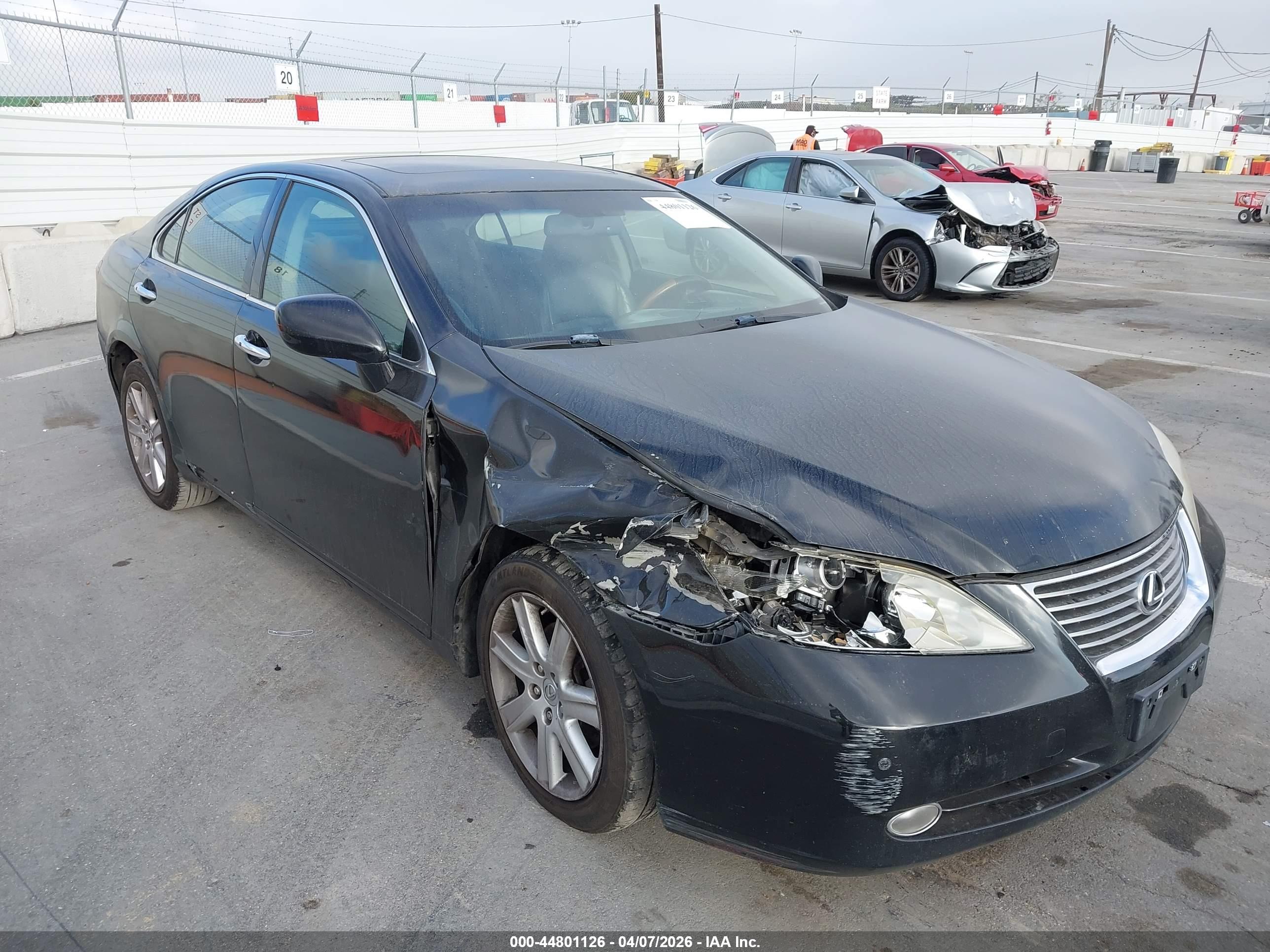 LEXUS ES image 6