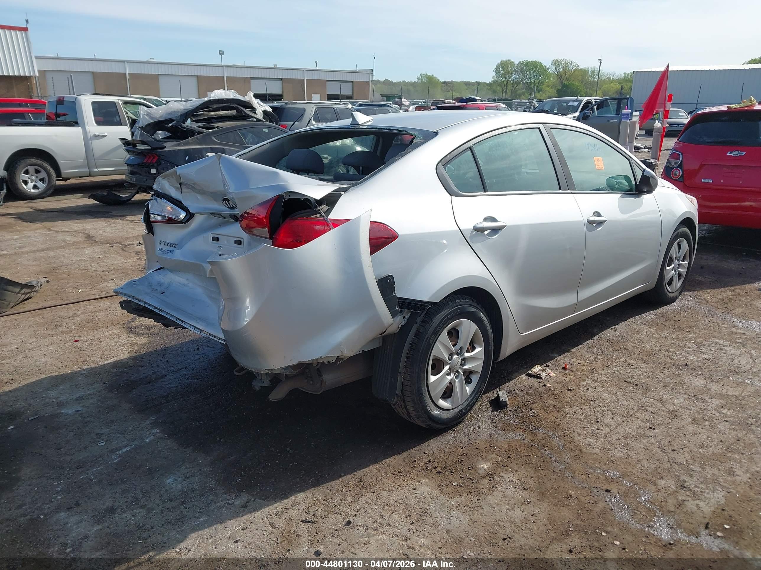 KIA FORTE image 4