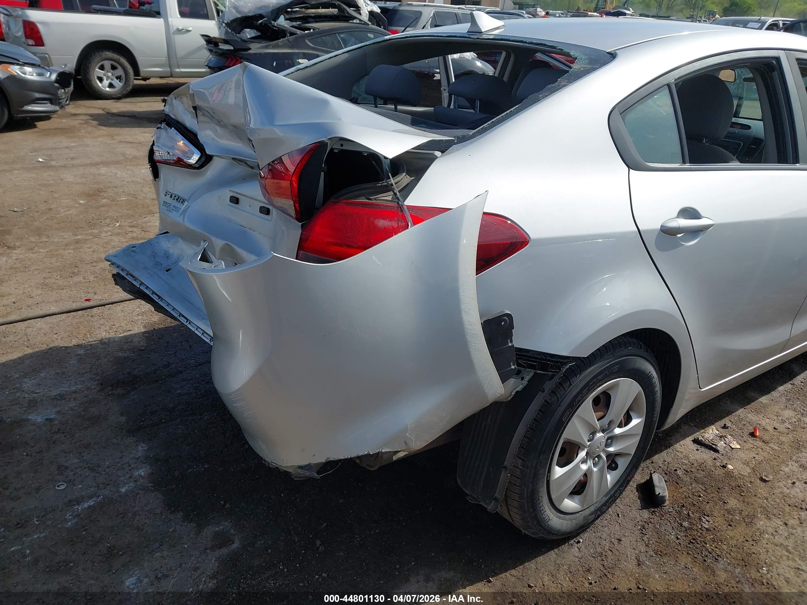 KIA FORTE image 6