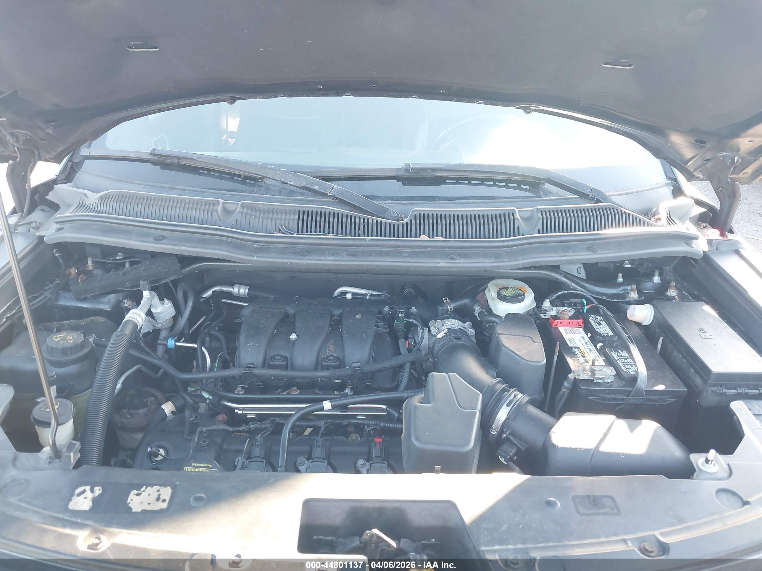 FORD EXPLORER image 10