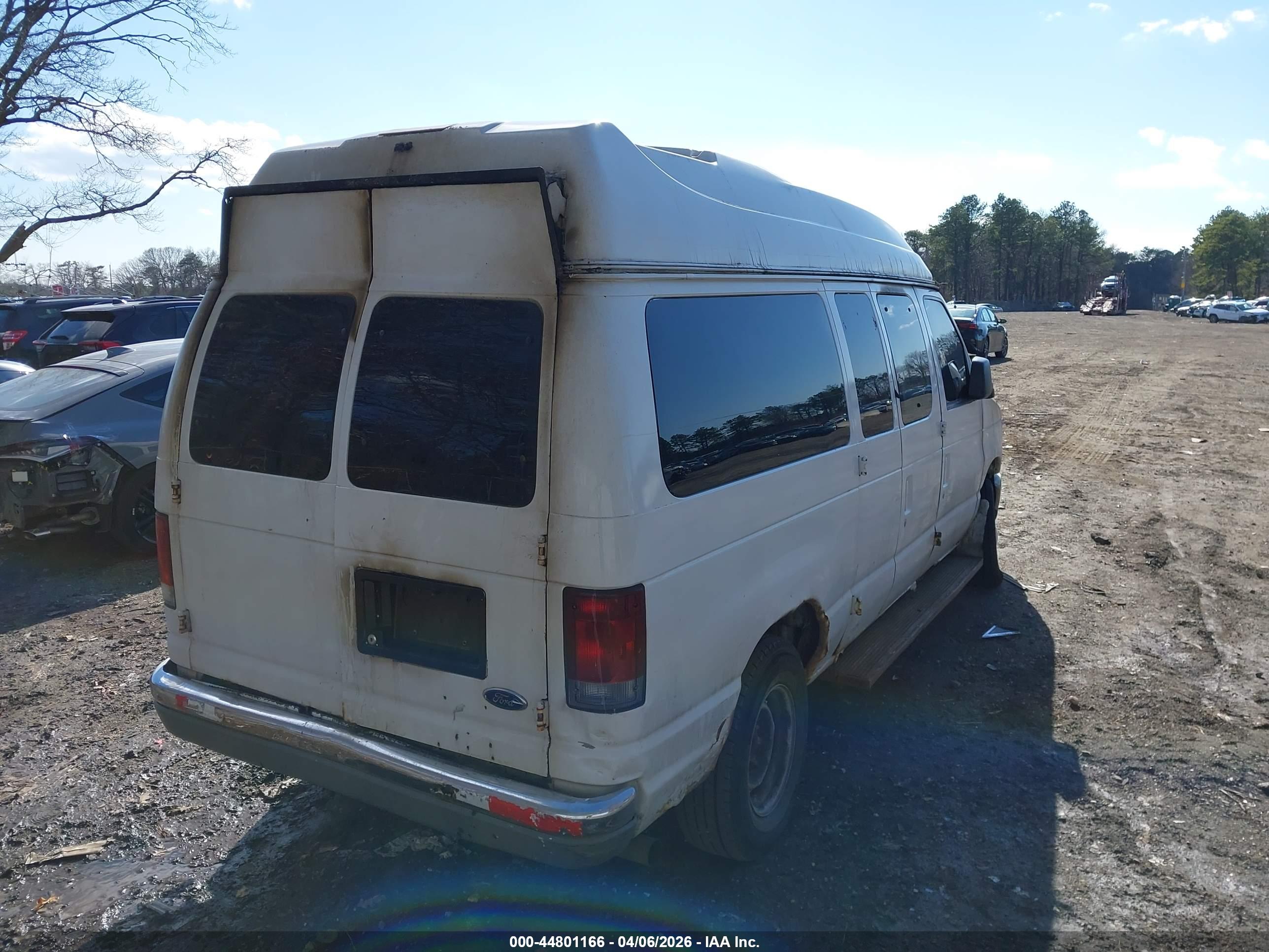 FORD E-350 image 4