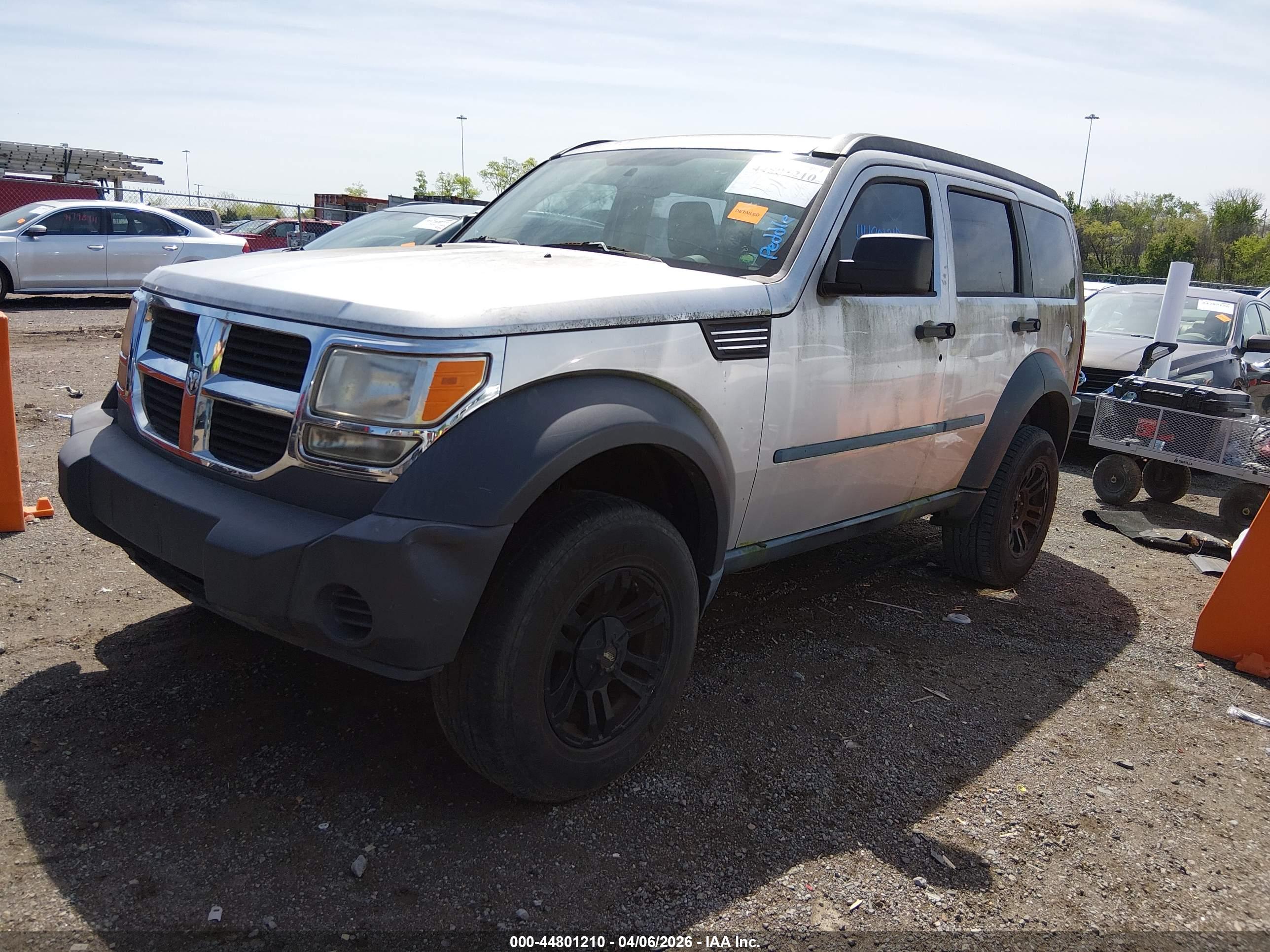 DODGE NITRO image 2