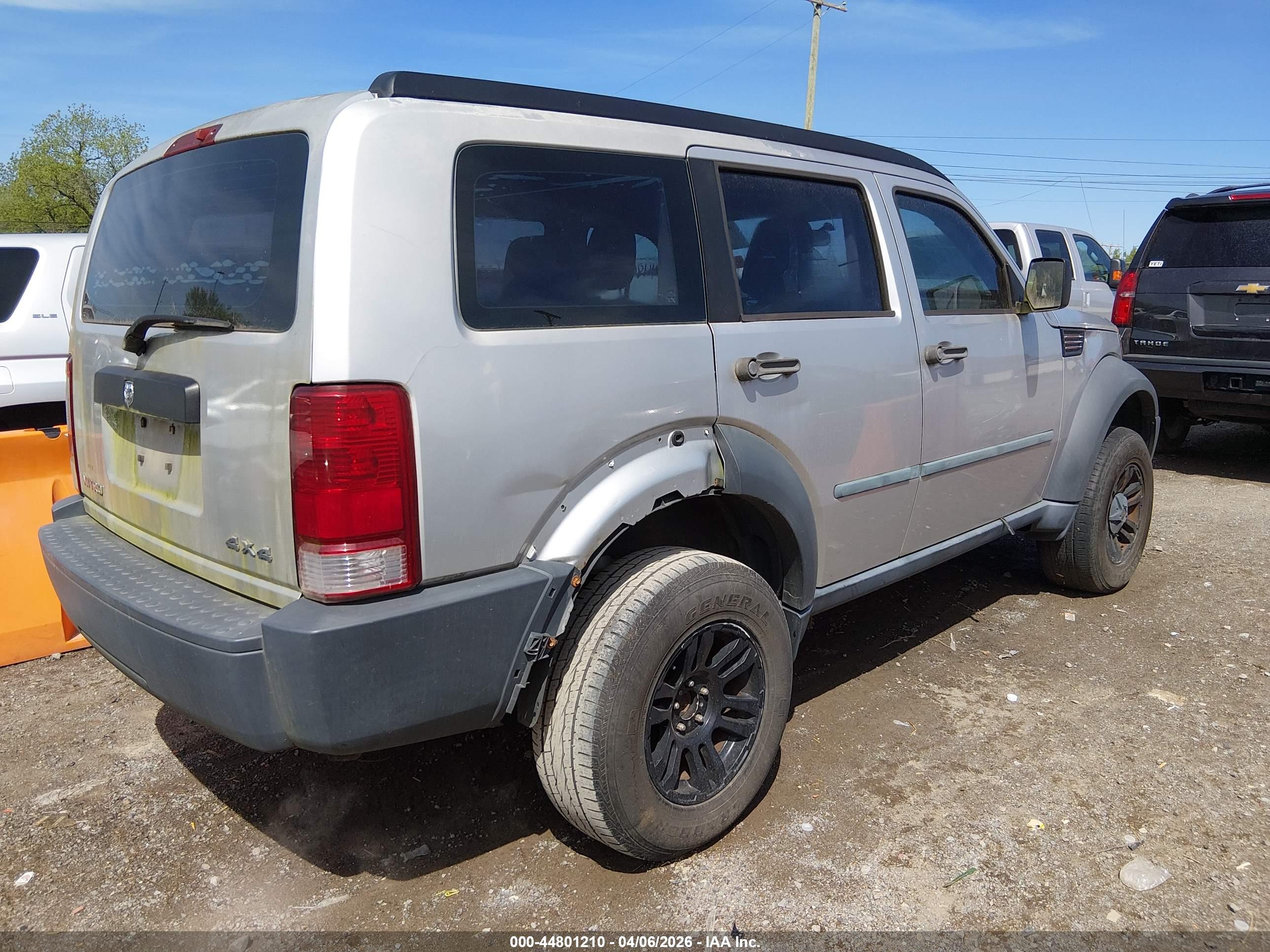 DODGE NITRO image 4
