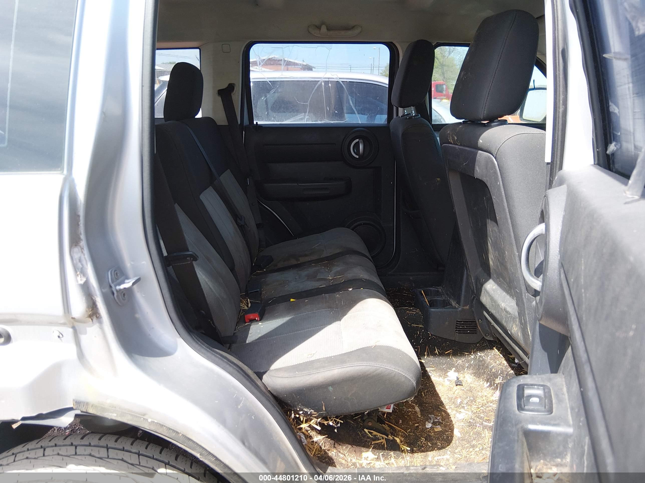 DODGE NITRO image 8