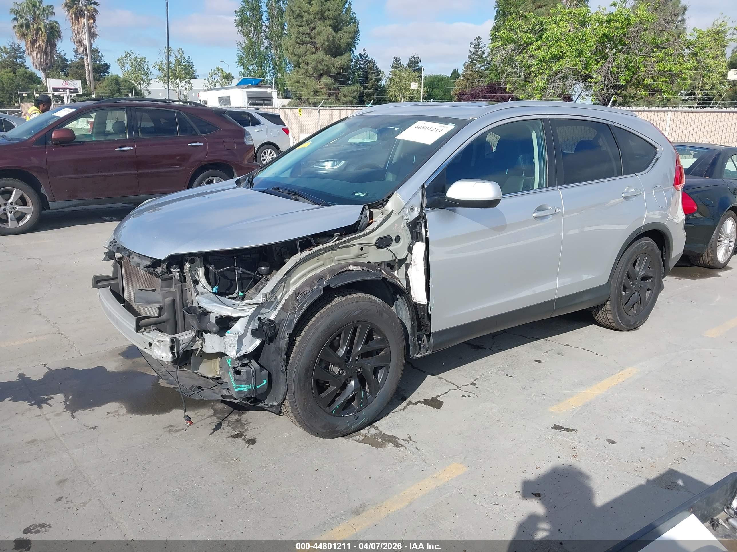 HONDA CR-V image 2