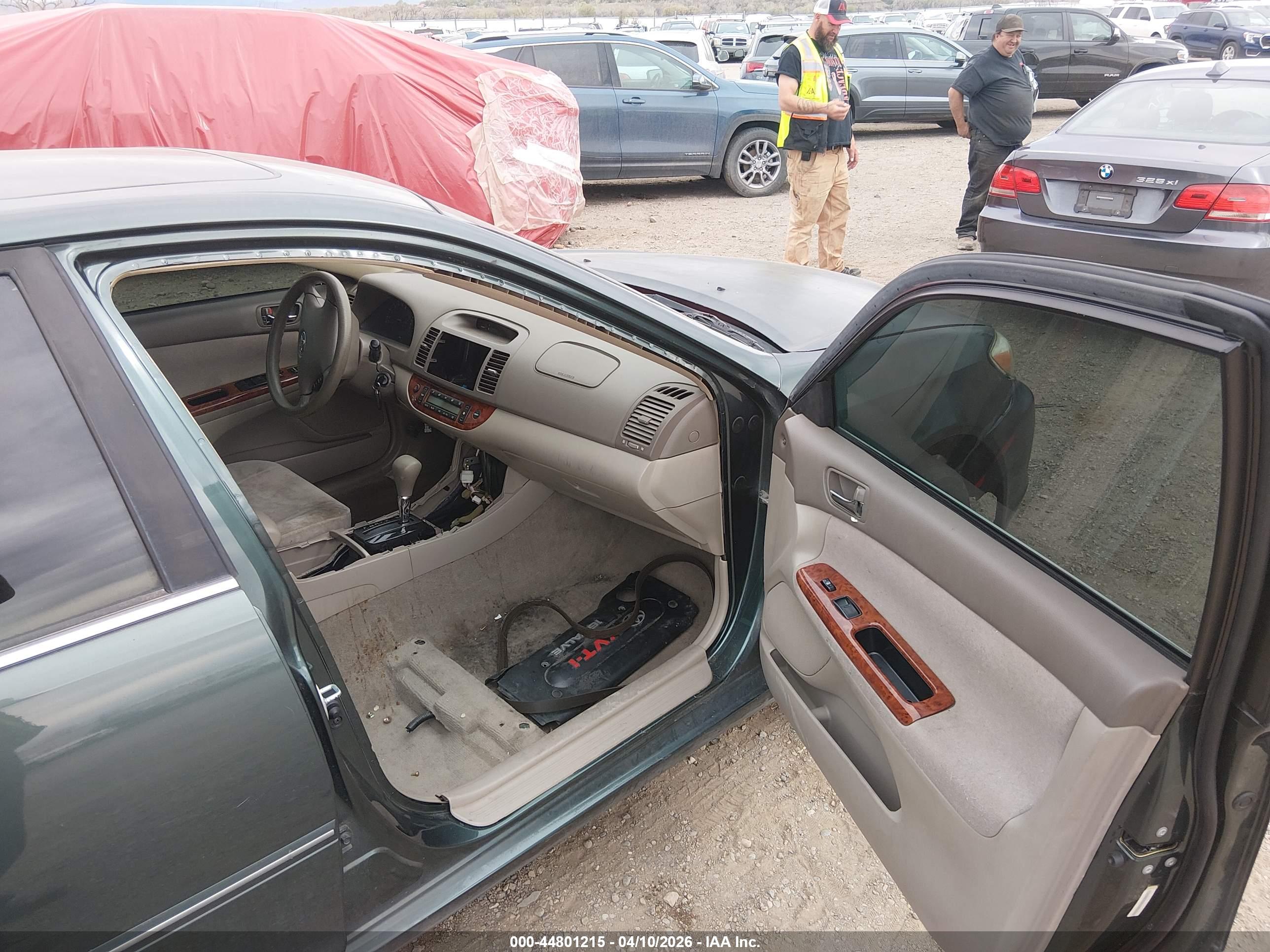TOYOTA CAMRY image 5