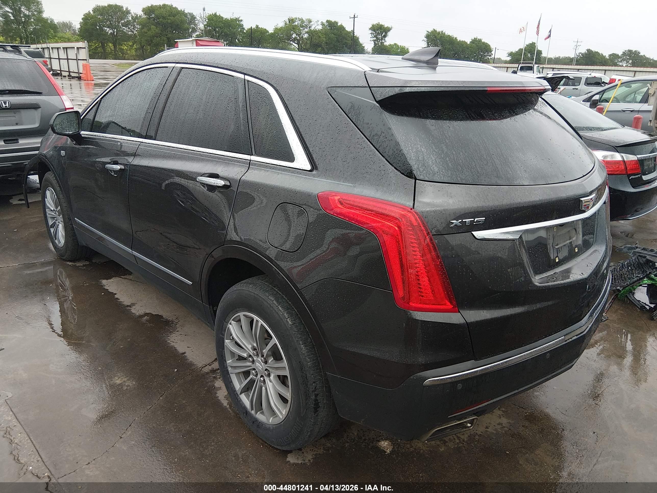 CADILLAC XT5 image 3