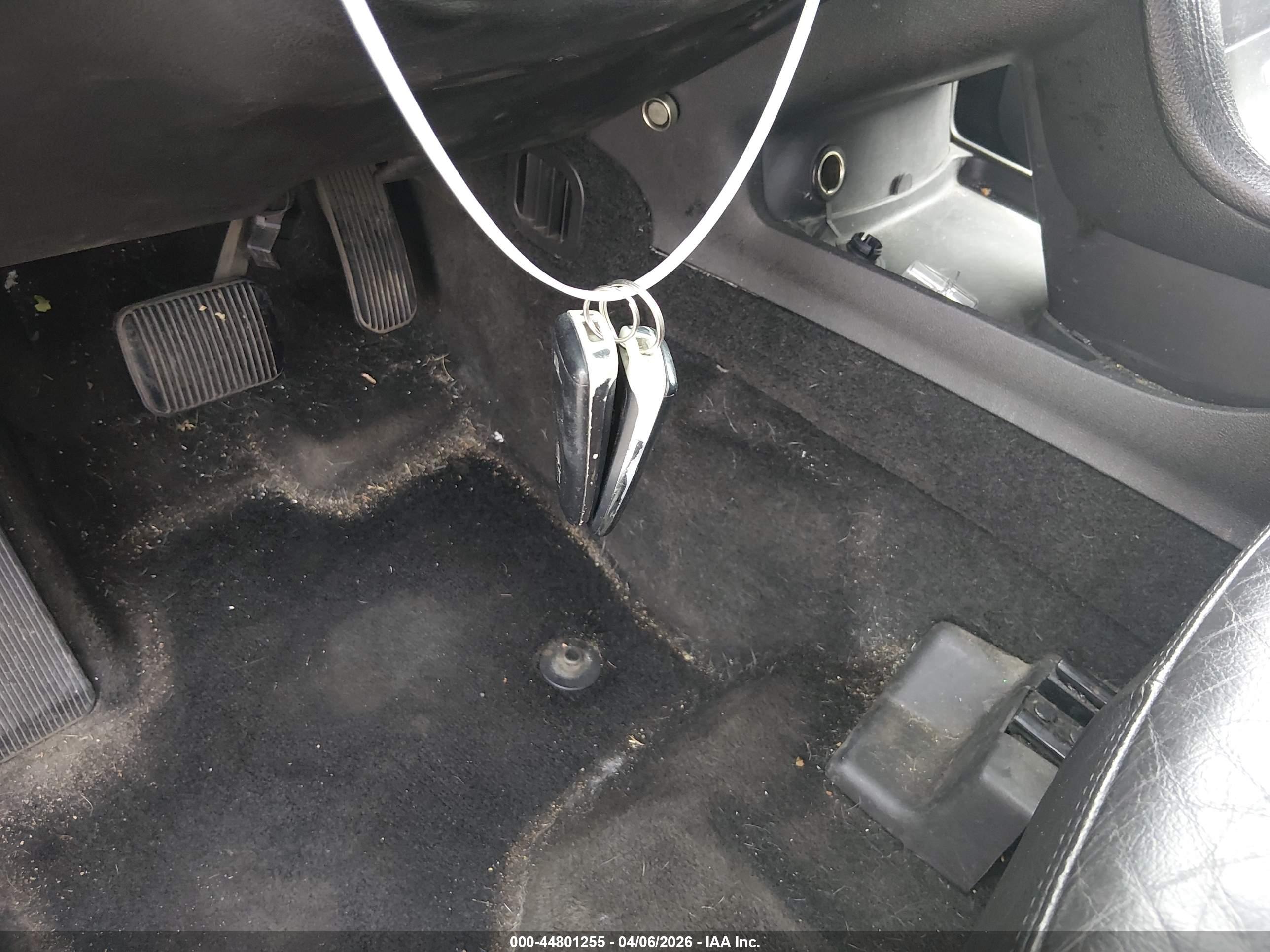 LINCOLN MKT image 11